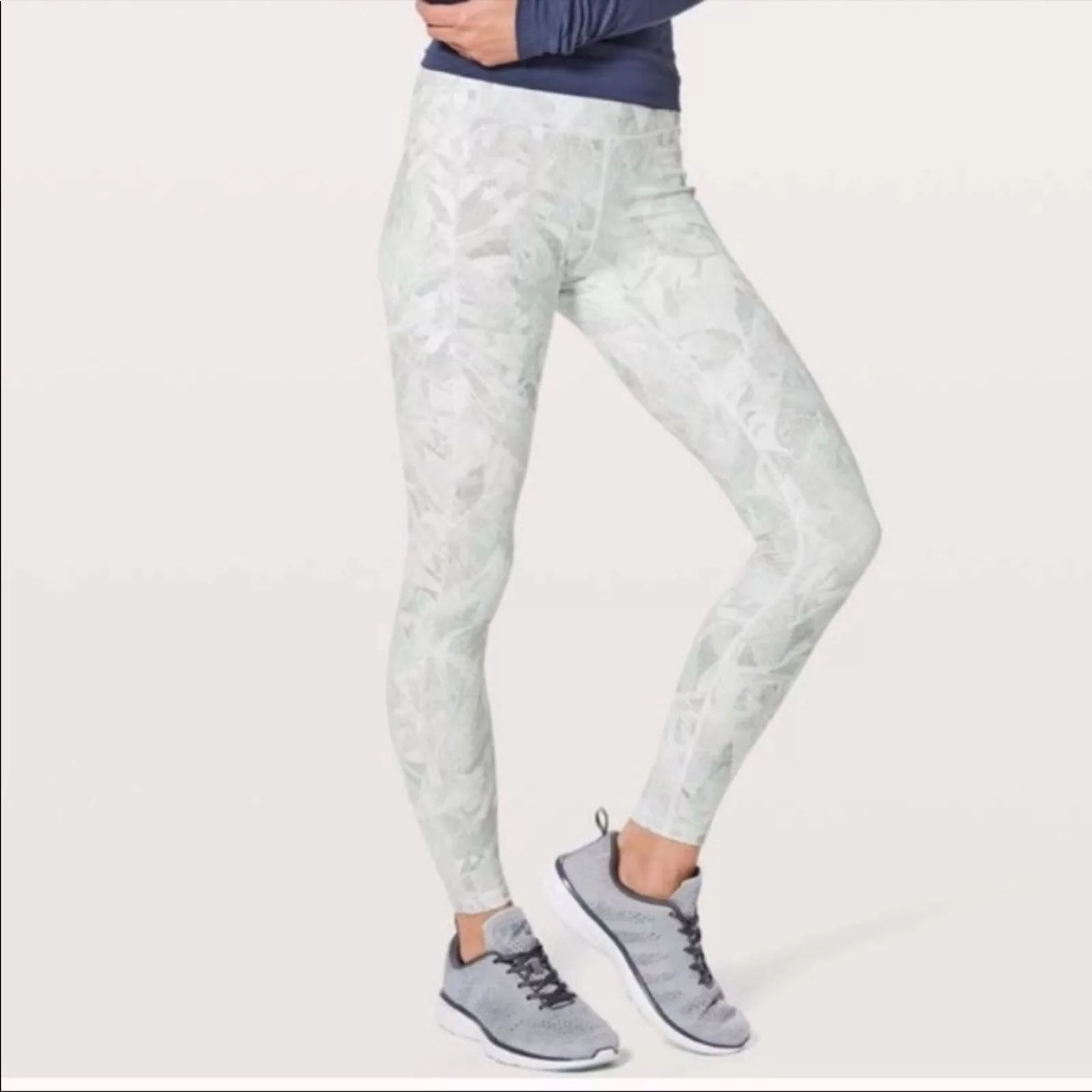 Lululemon Leggings Lululemon Speed Up Tight Bundle White