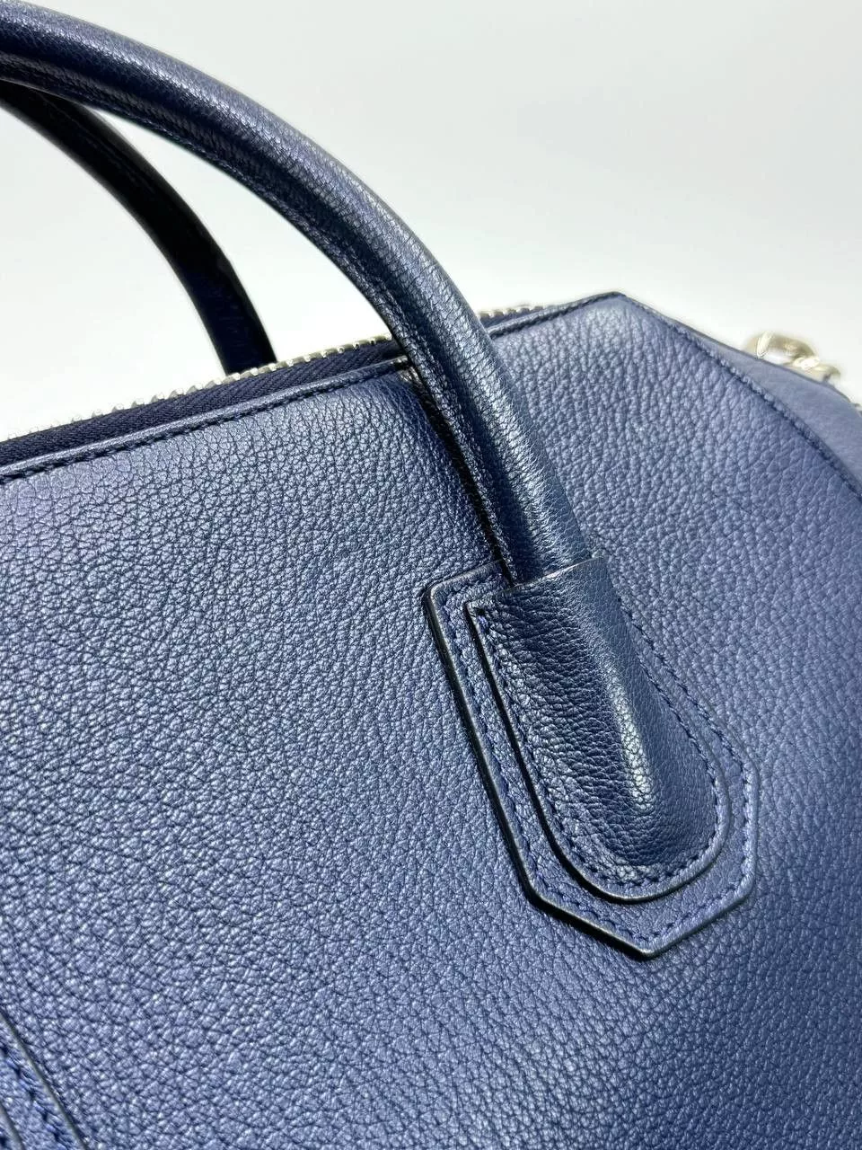 Givenchy Handle Bags Givenchy Antigona Medium Leather Hand Bag Blue