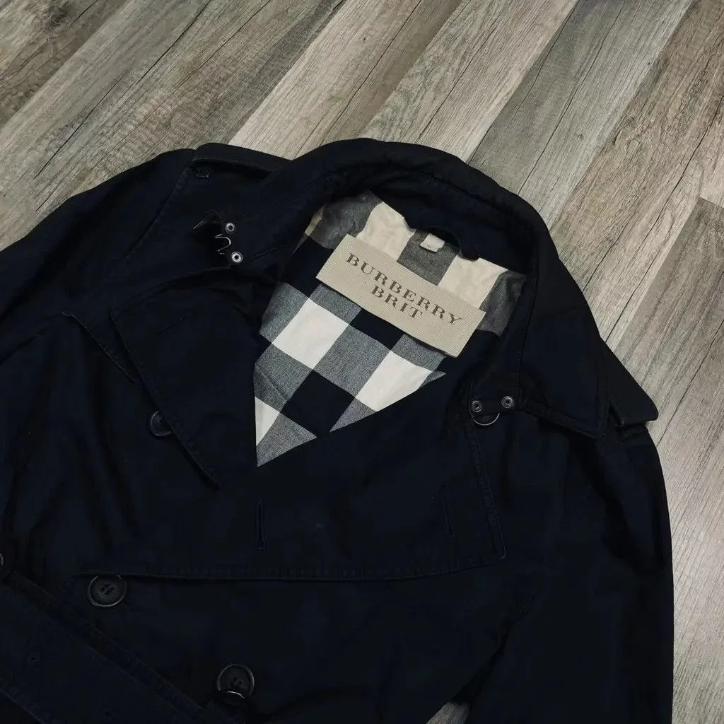 Burberry Coats Burberry trench coat with pattern Size: M Black