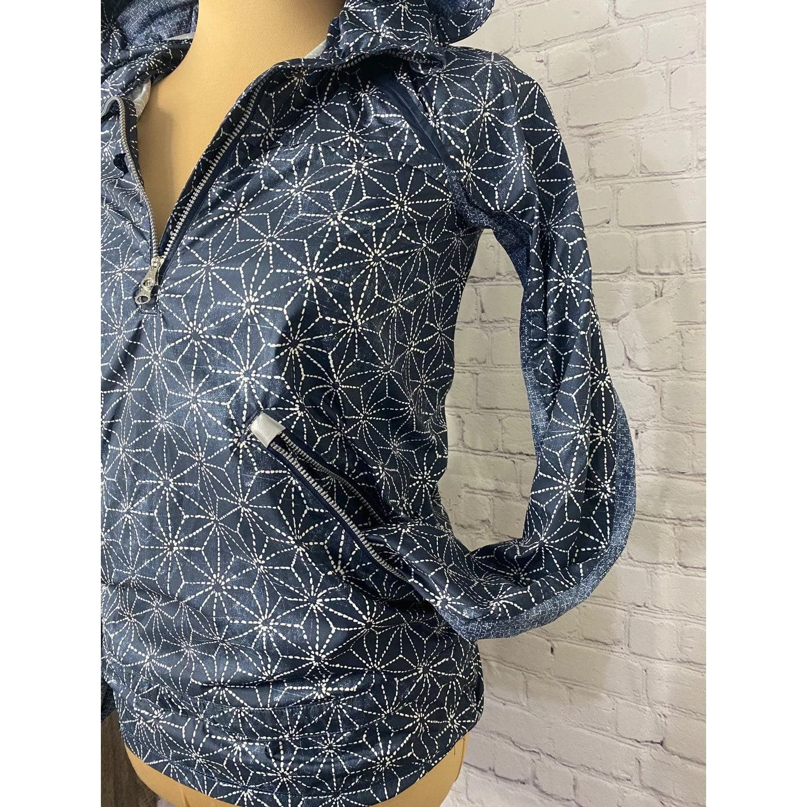 Lululemon Sweatshirts Lightweight Lululemon 1/4 zip pullover size 2 Blue
