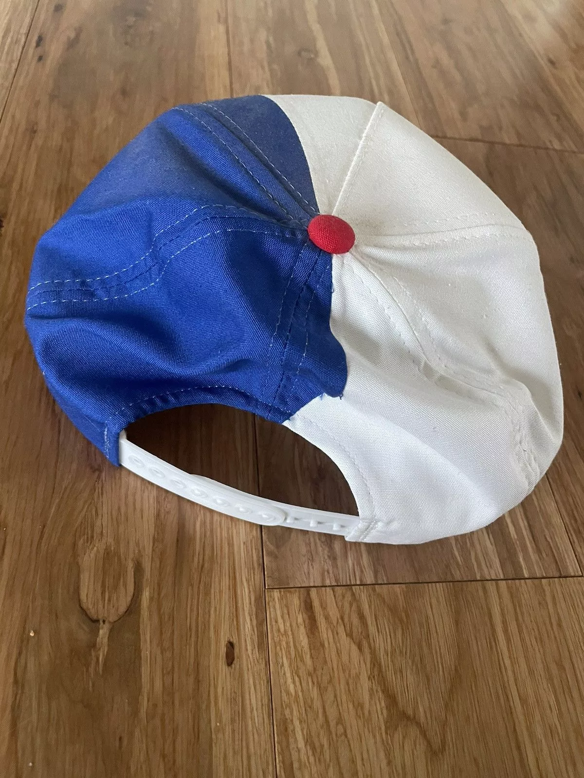 Vintage Hats Vintage snapback hat Liberty not Tyranny White