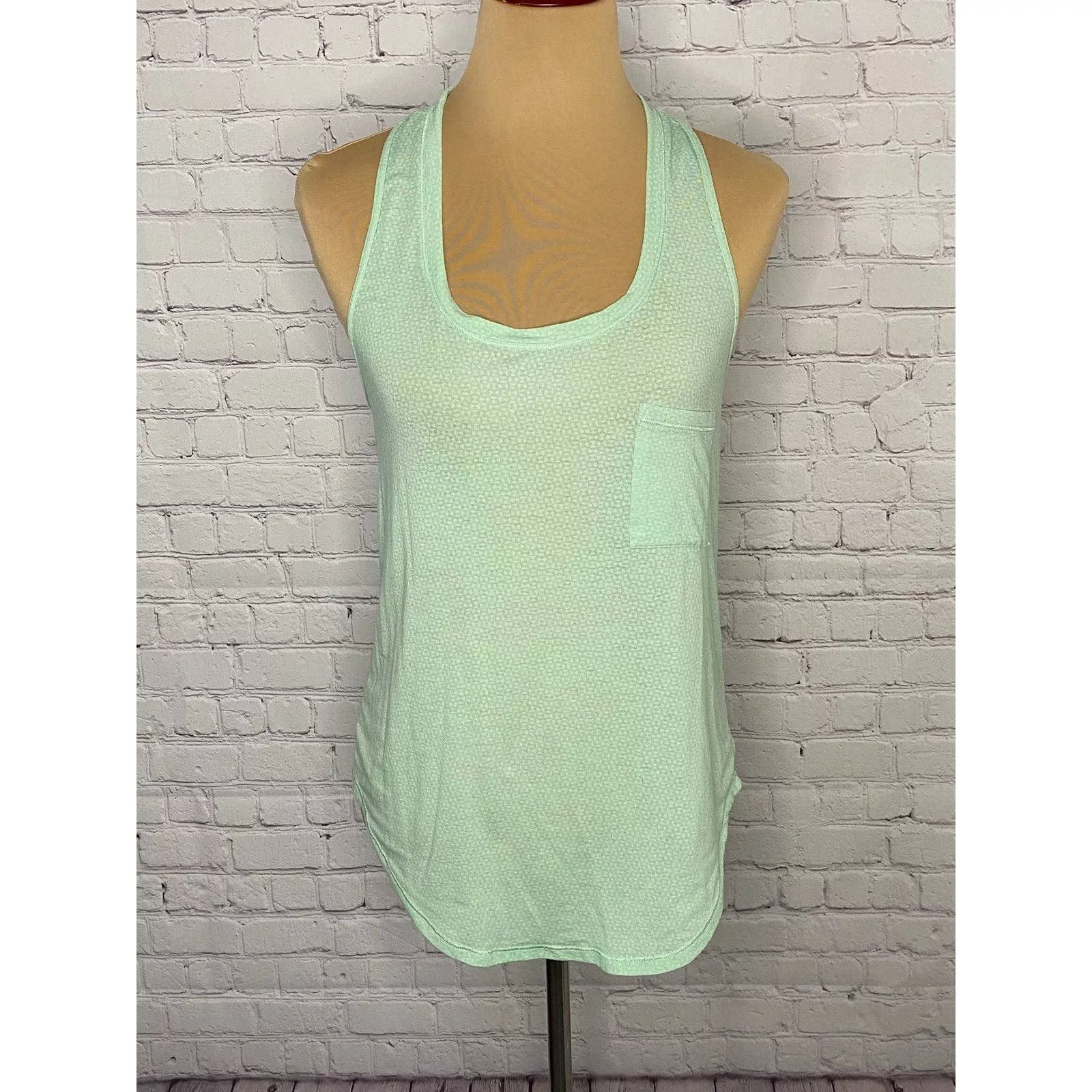 Lululemon Tank Tops lululemon tank top size 8 Green