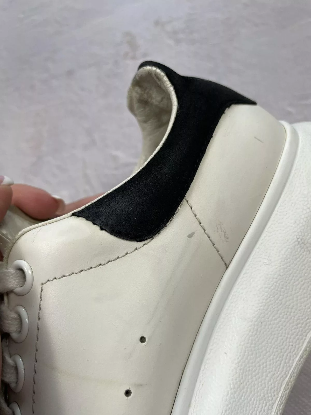 Alexander McQueen Low Top Sneakers Alexander McQueen × Designer Alexander Mcqueen Oversized Sneakers Shoes White