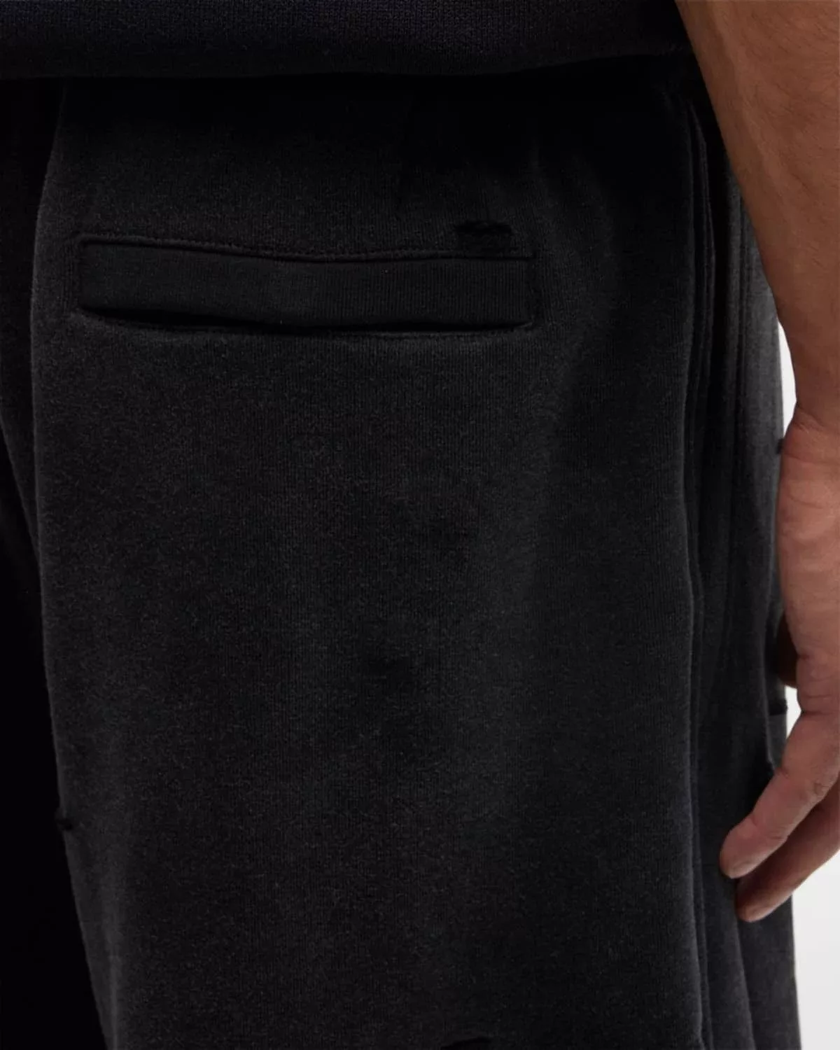 Givenchy Shorts Givenchy os11x0724 Archetype Shorts in Black