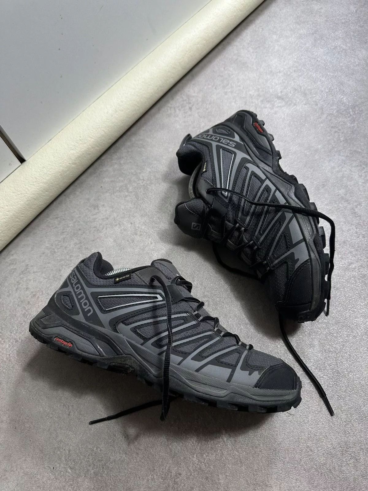 Salomon Low Top Sneakers Mens Outdoor Sneakers Salomon X Ultra 3 Gore-Tex 2019 Multi Gorpcore