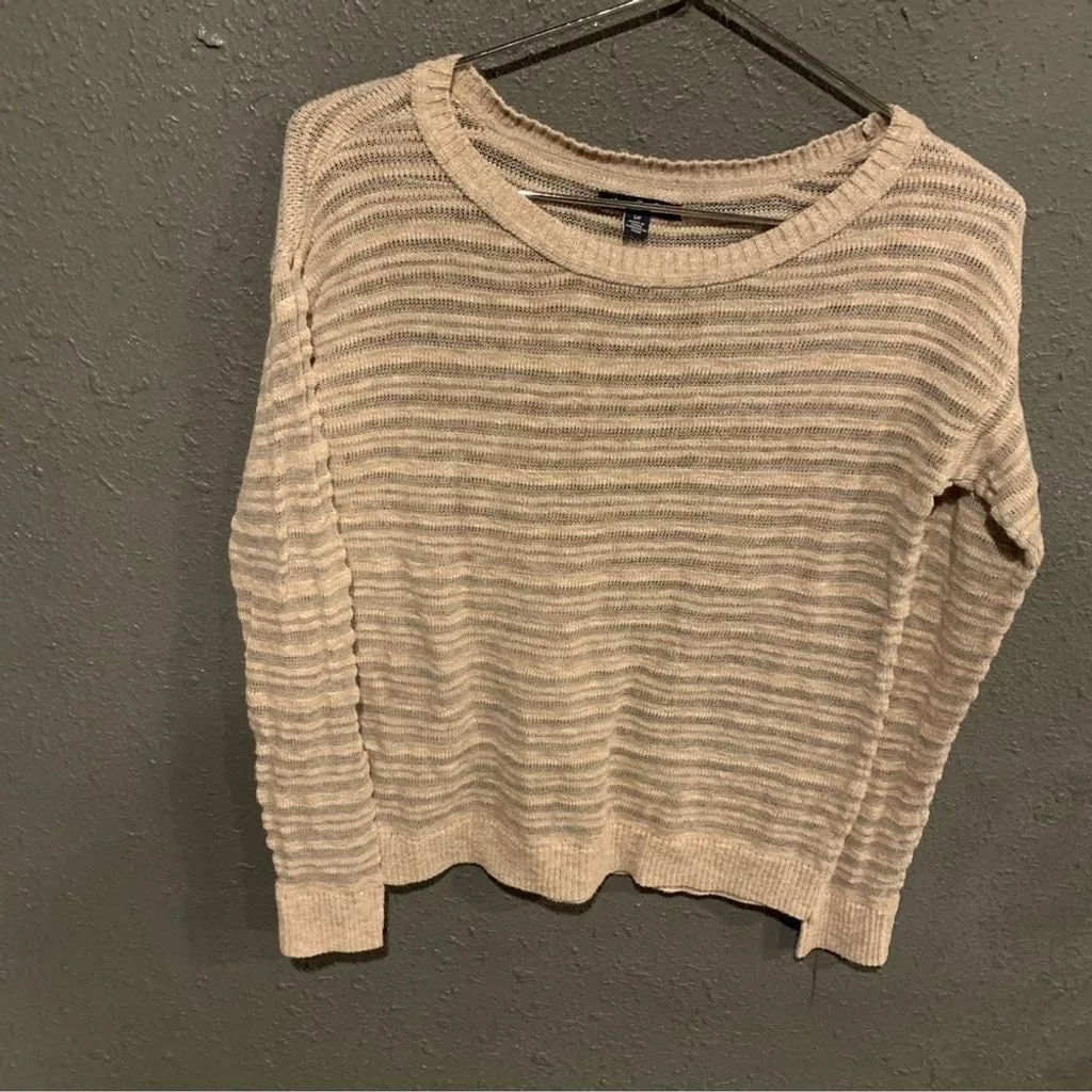 American Eagle Outfitters Sweaters American Eagle Outfitters Women’s American Eagle Sweater White