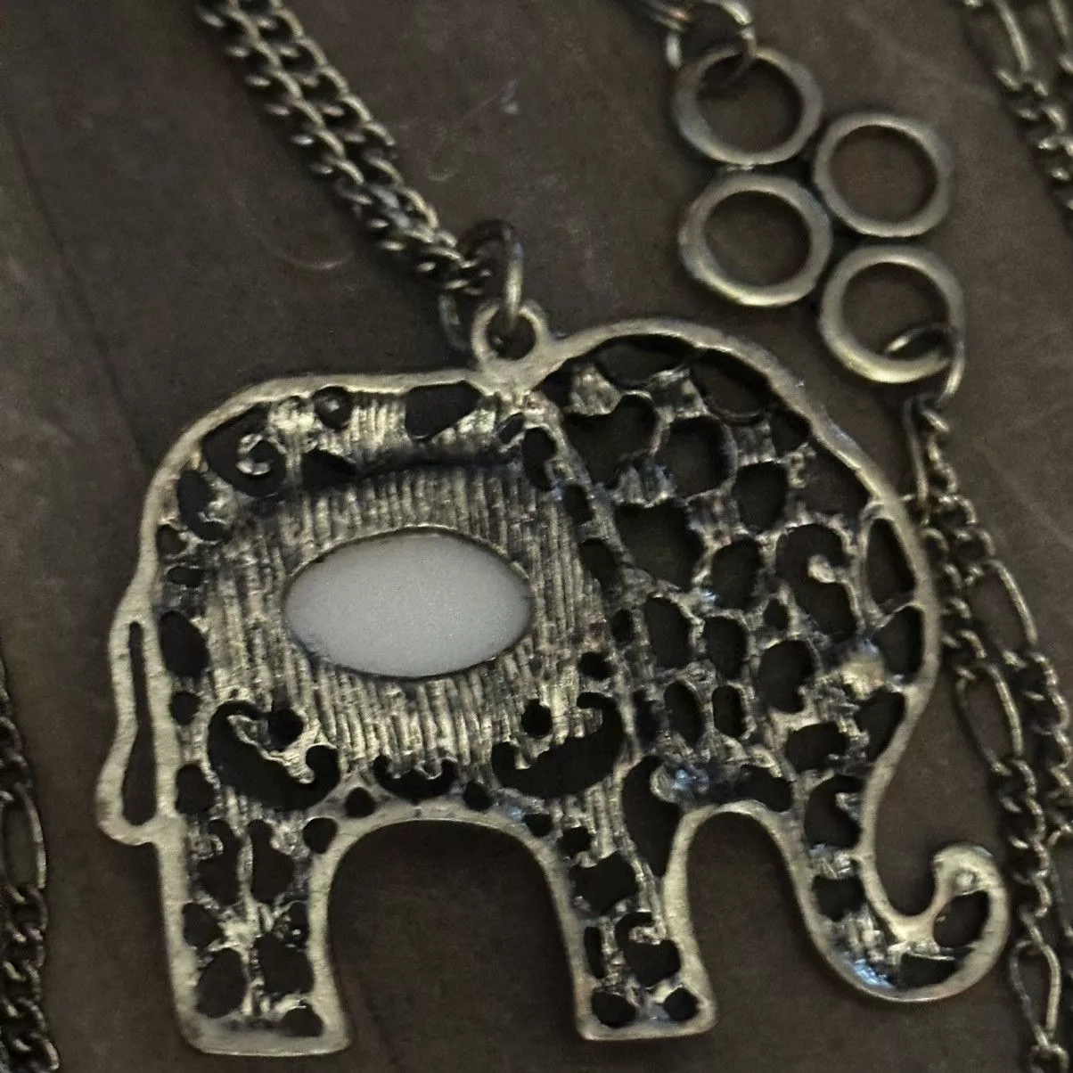 Other Necklaces Other Double layered elephant pendant necklace Brown