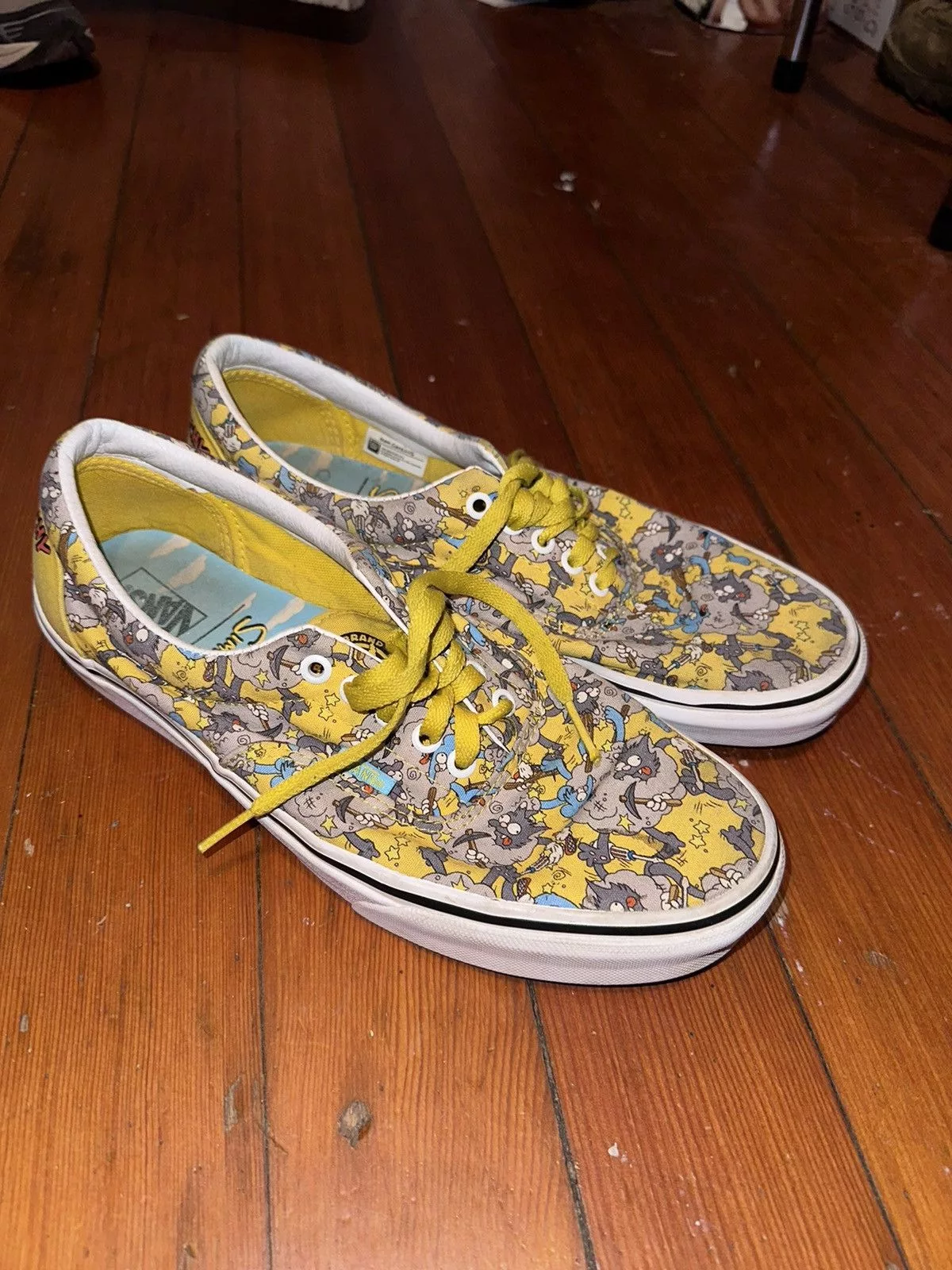 The Simpsons Low Top Sneakers The Simpsons × Vans VANS x THE SIMPSONS “Itchy and Scratchy Show” Yellow