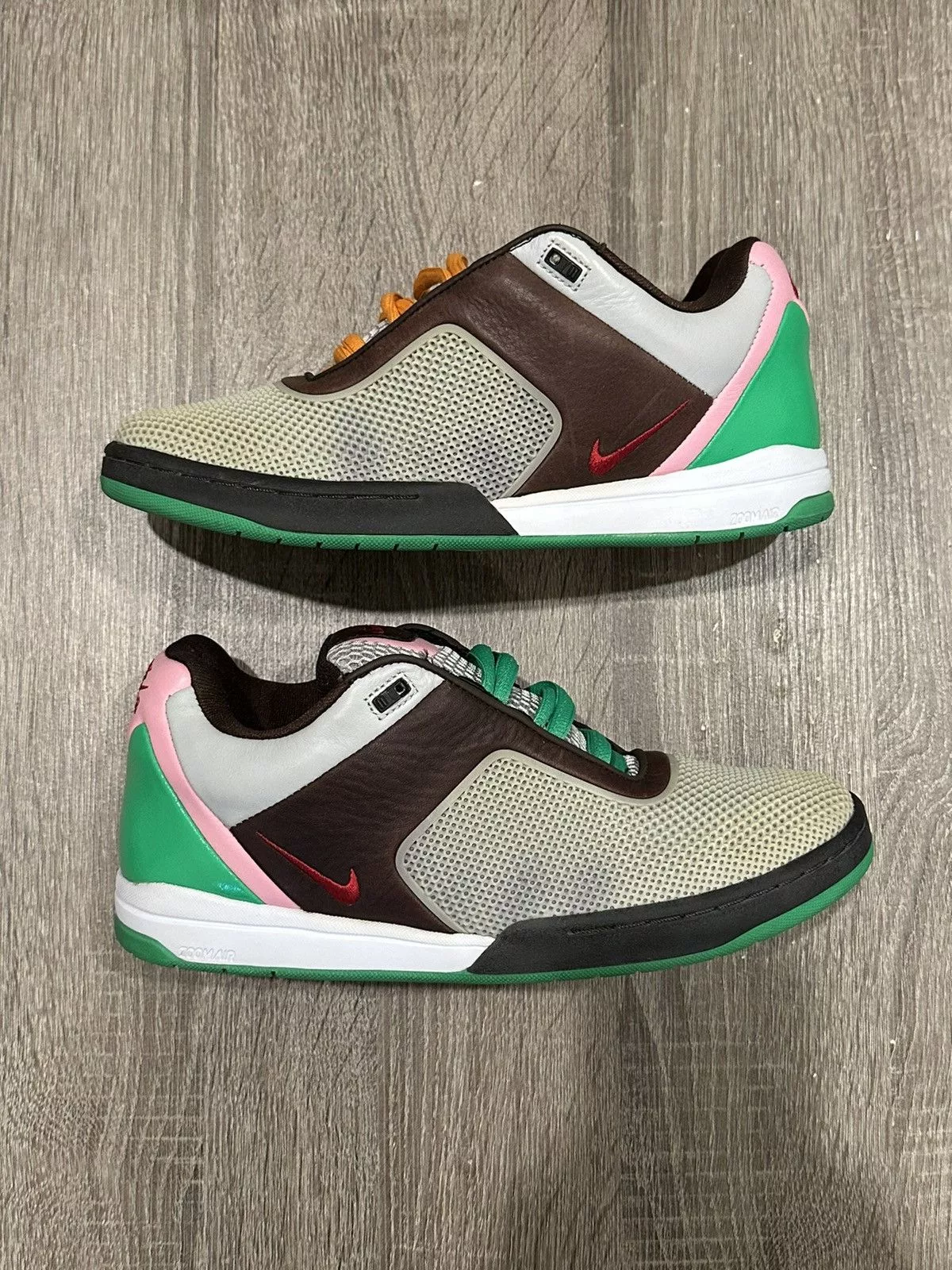 Nike Low Top Sneakers Nike SB Zoom Tre Easter Gray
