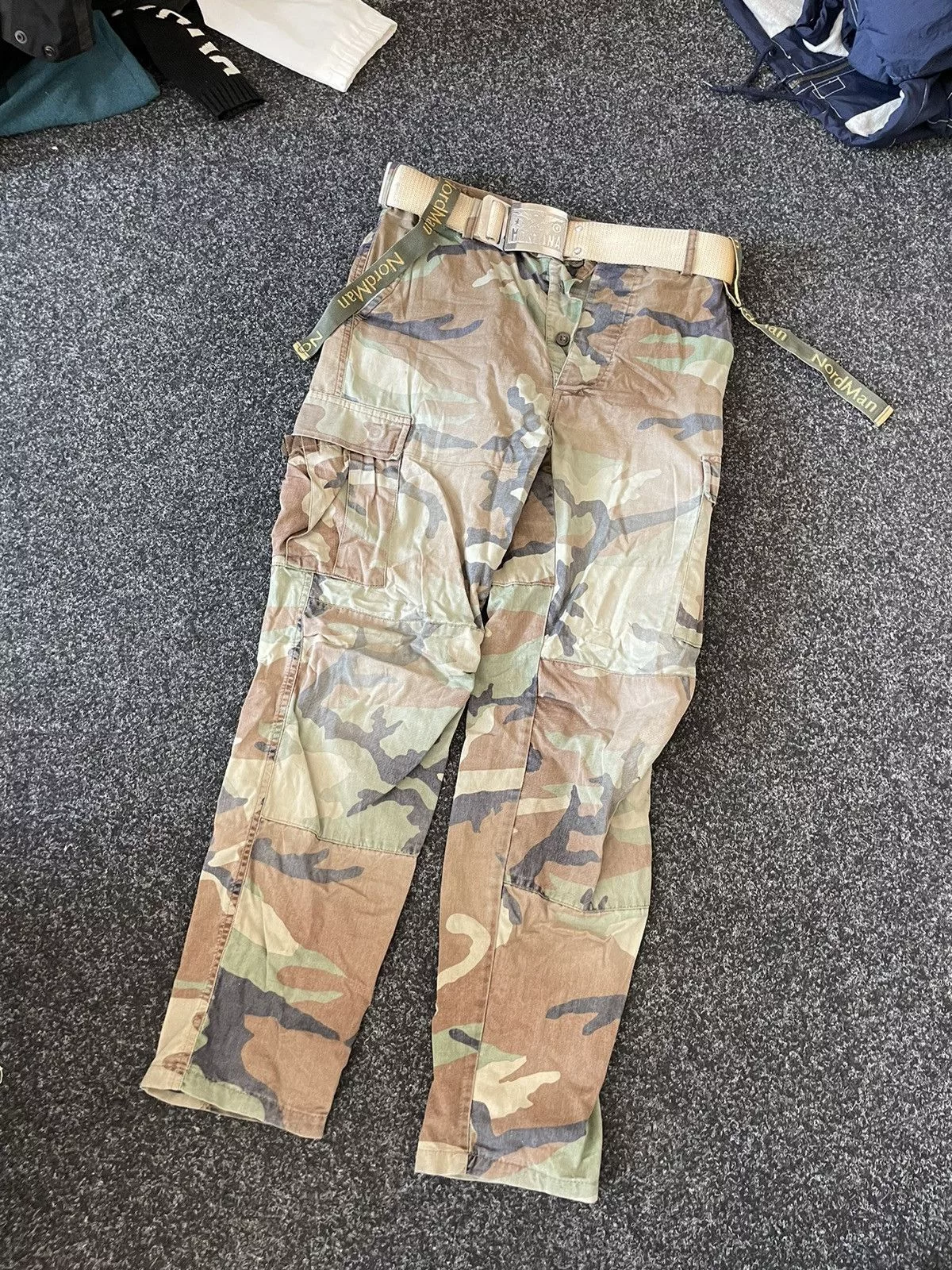 American Eagle Outfitters Casual Pants American Eagle Outfitters Pants + belt montana 90s military camo baggy cargo air war Multi Vintage