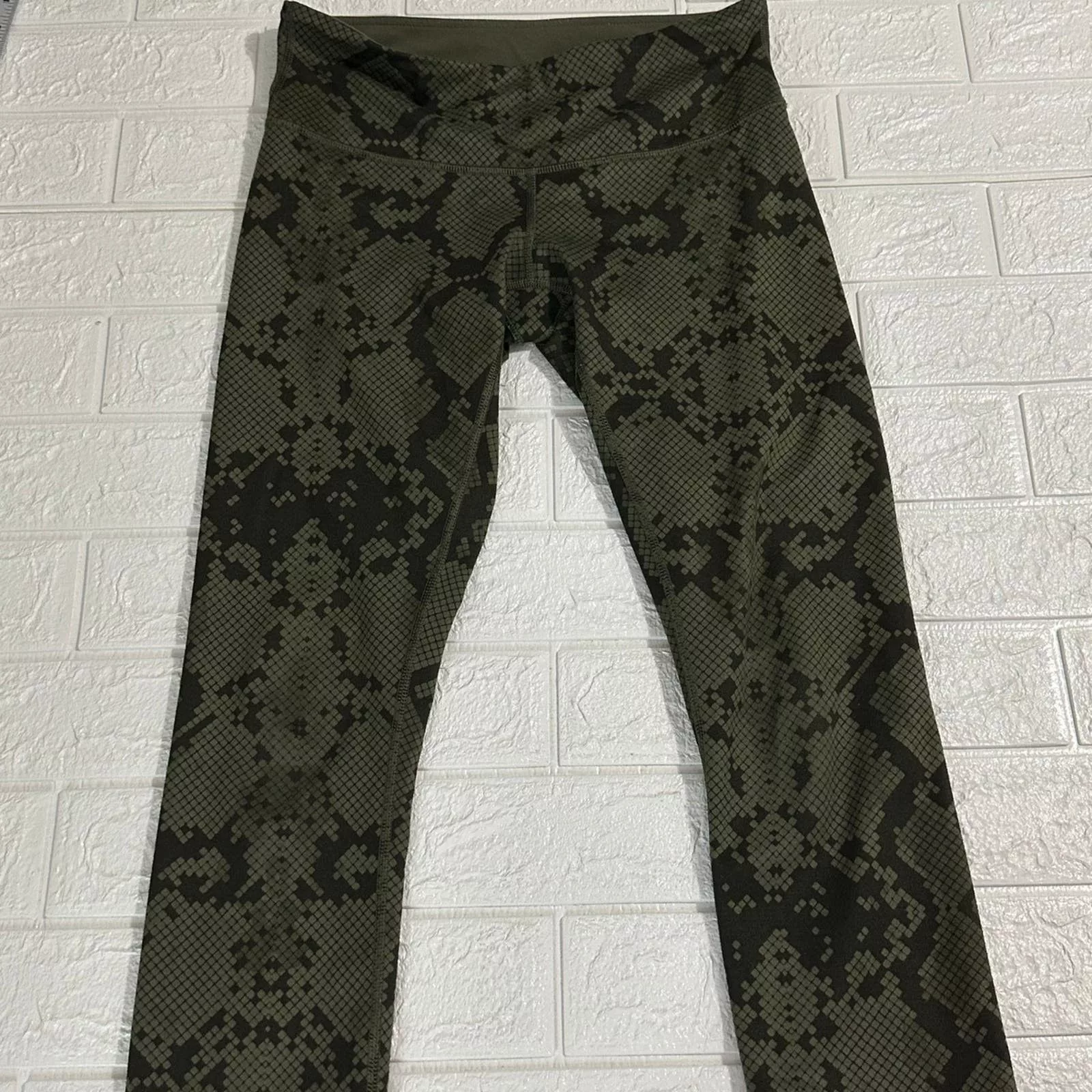 Lululemon leggings size 6 Green