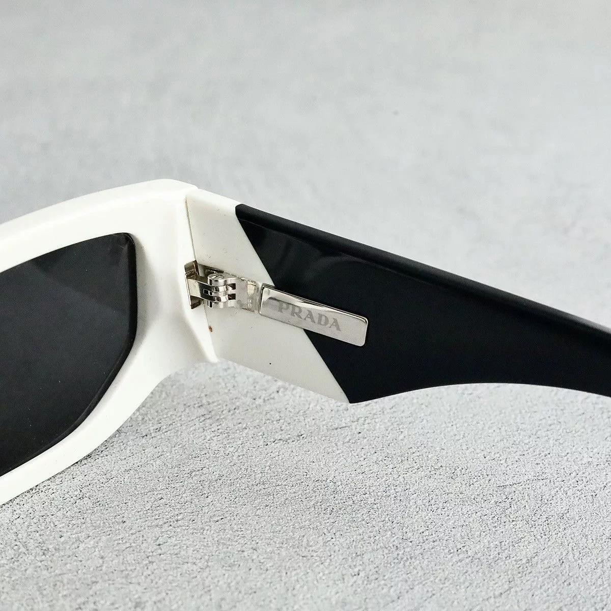 Prada Sunglasses PRADA 09ZS SUNGLASSES White