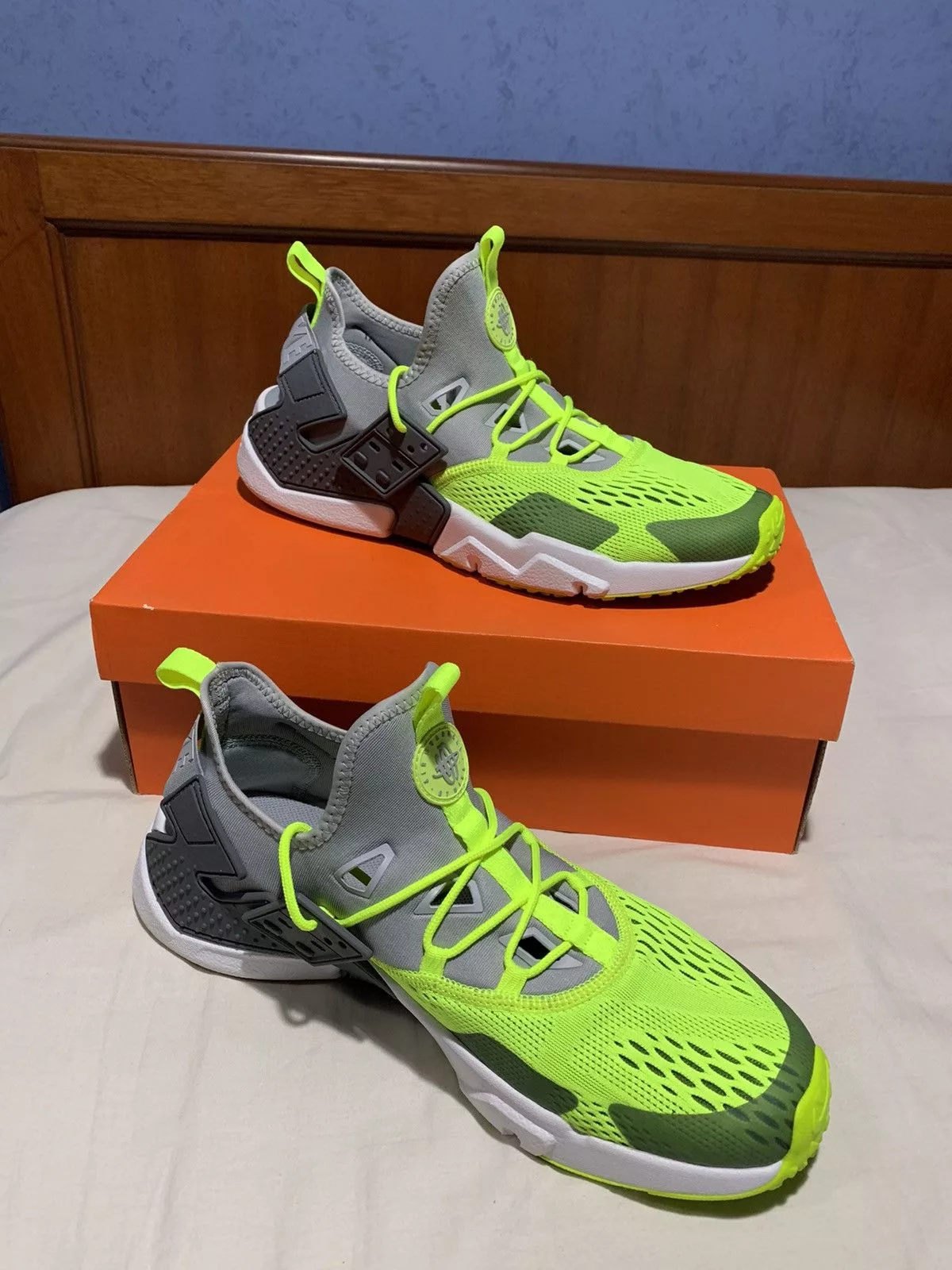 Nike Low Top Sneakers 2018 Nike Air Huarache Gray