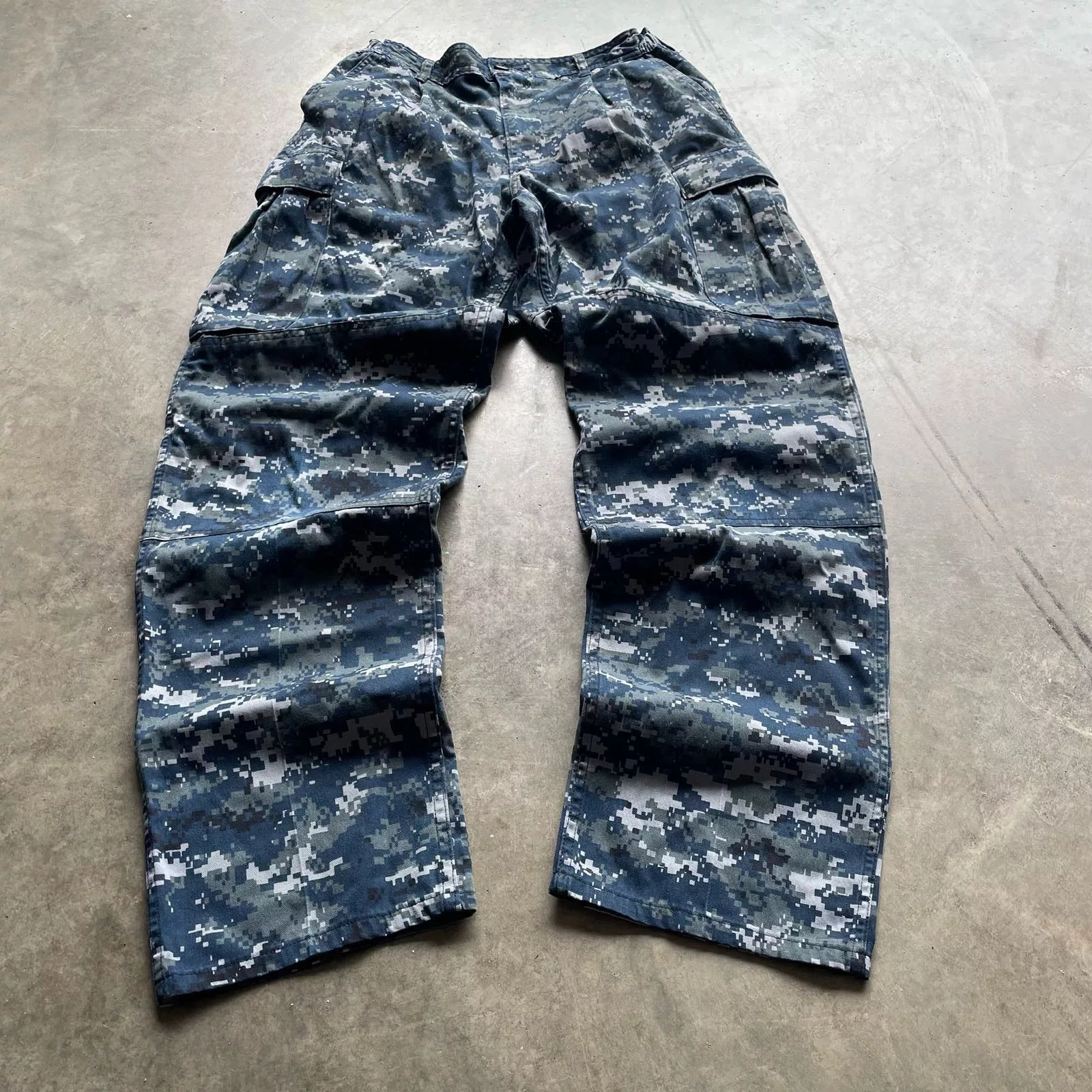 Vintage Casual Pants VINTAGE BLUE ARCTIC CAMO CARGO PARACHUTE PANTS SZ 28X30 Green