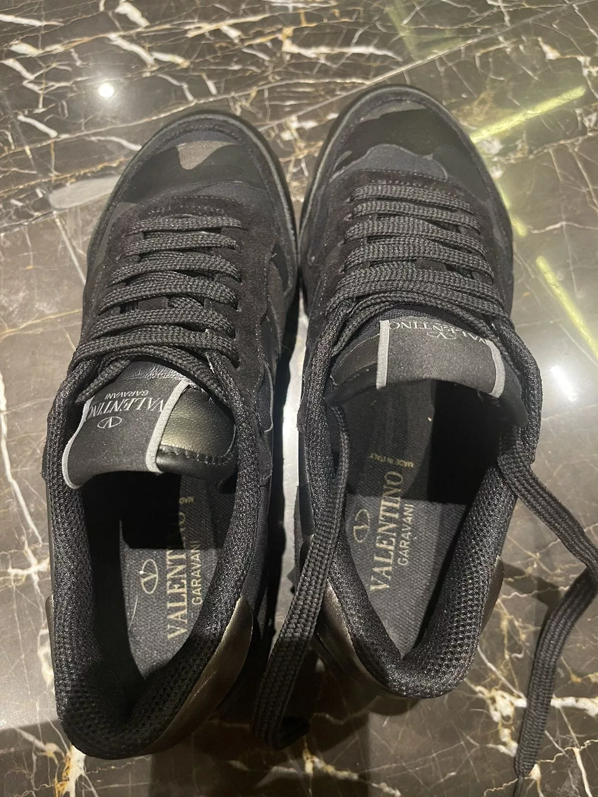 Valentino Low Top Sneakers Valentino rockrunner black sneaker