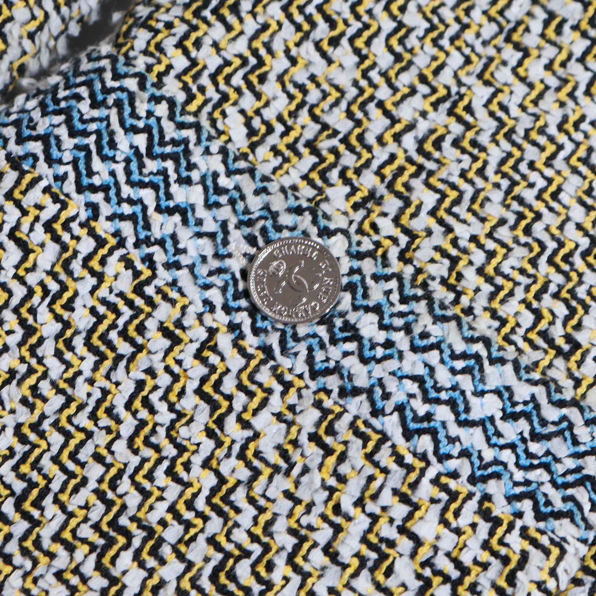Chanel Jackets CHANEL - Tweed jacket (T40) Multi