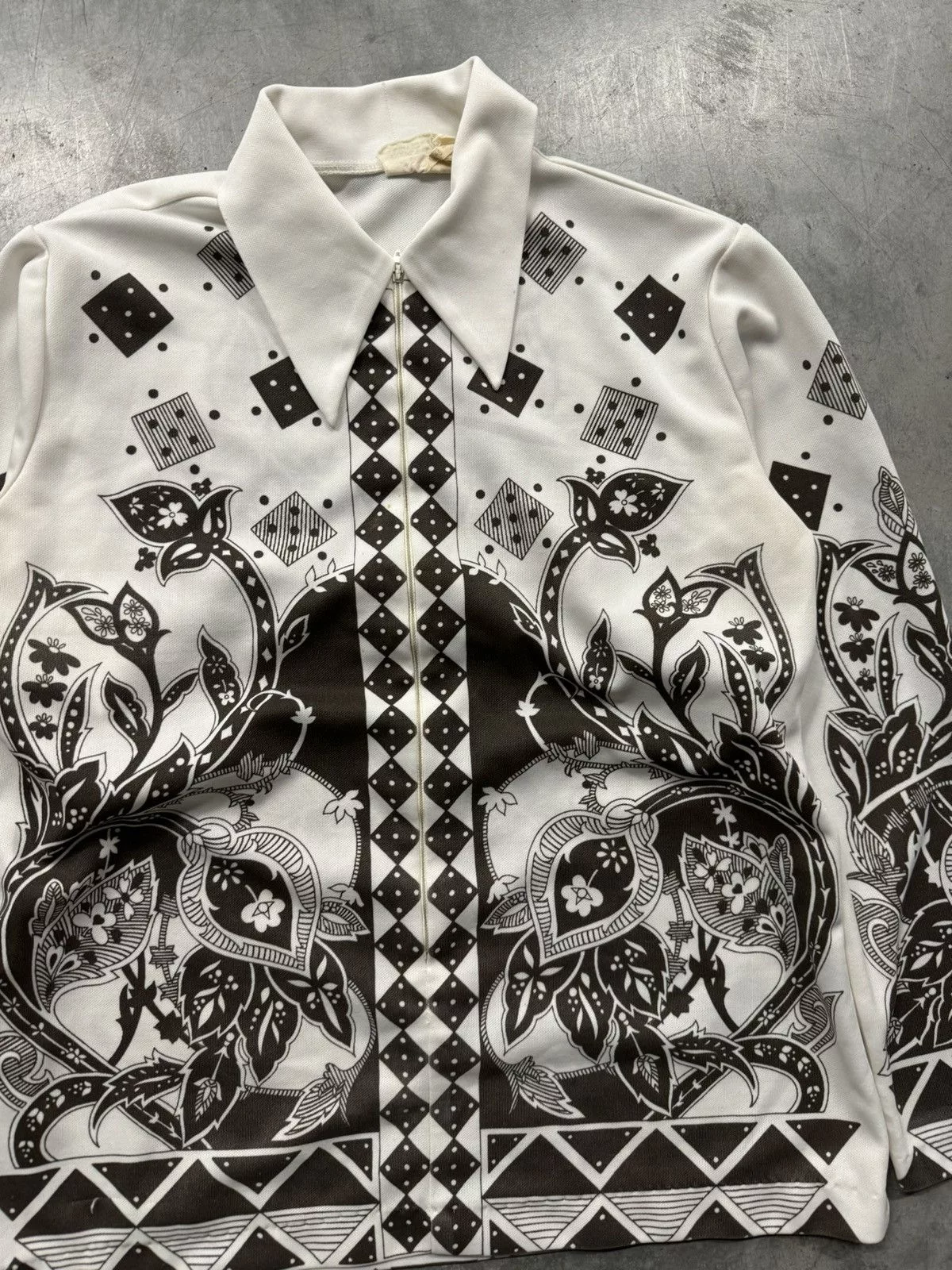 Vintage Light Jackets Vintage 70s Paisley Dice Zip Up Jacket White