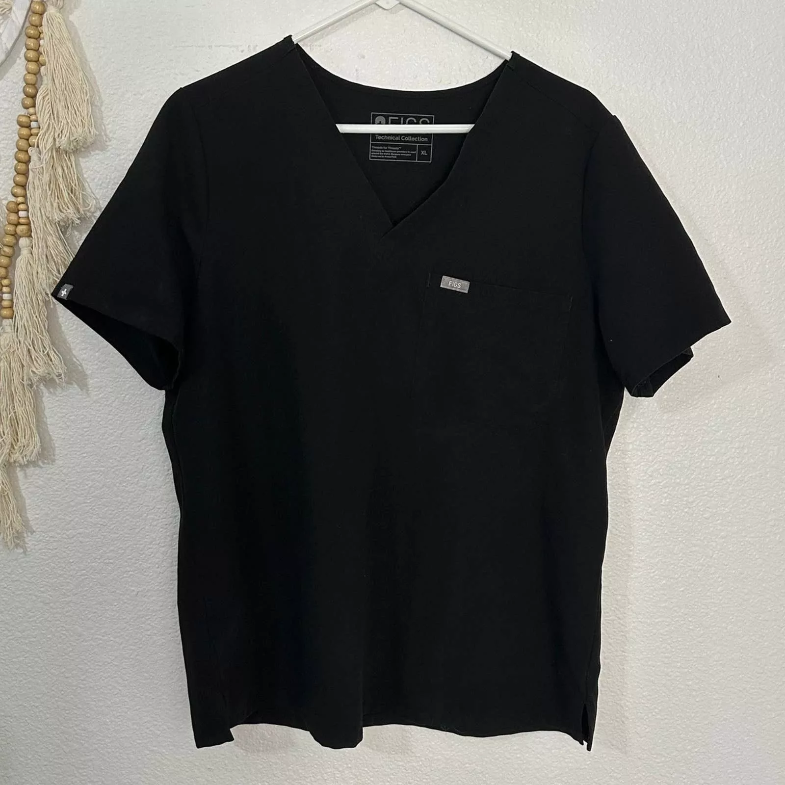 Other Pants Other Figs scrub top Black