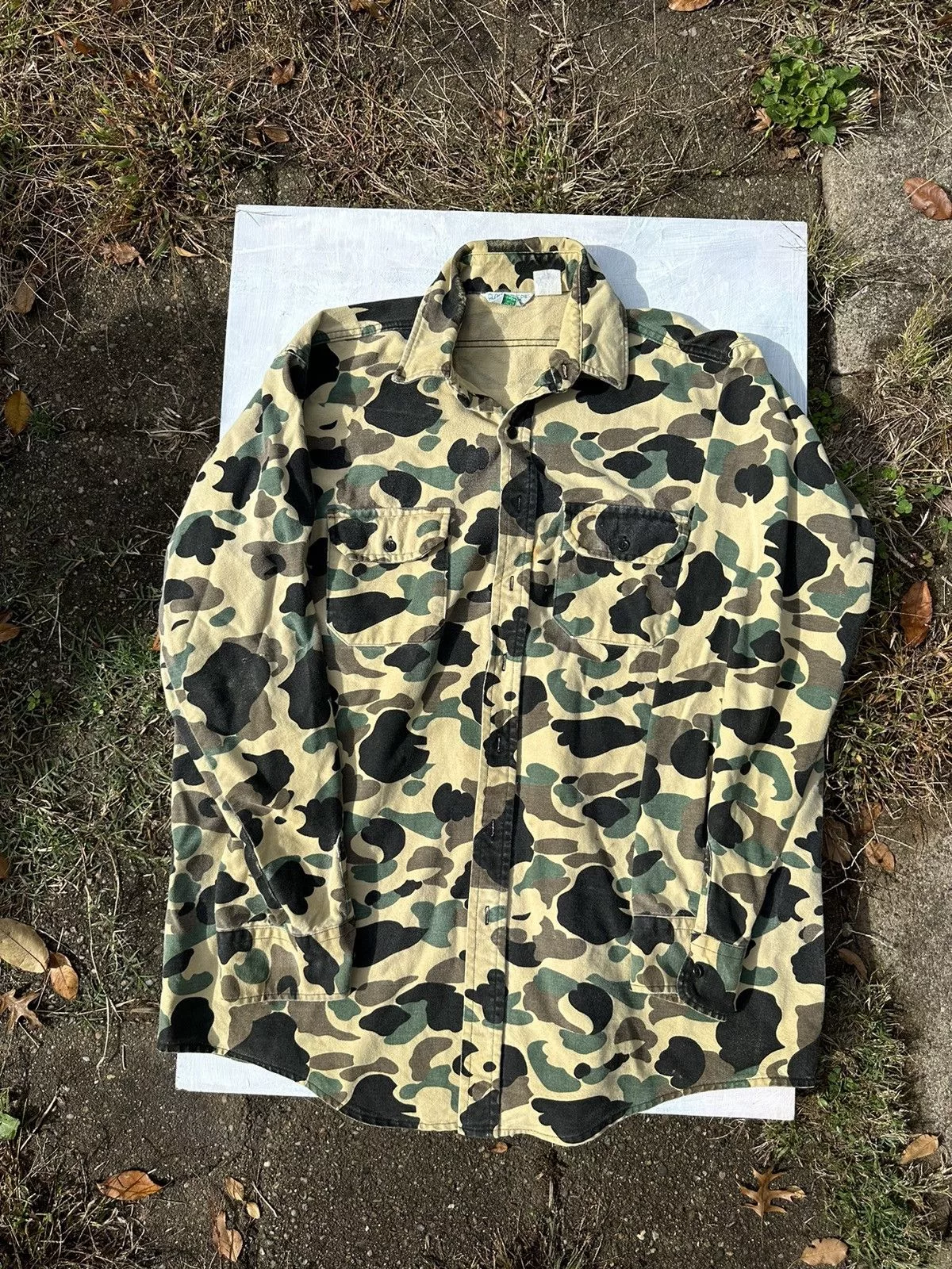 Vintage Shirts Button Ups Crazy vintage cloudcover bubble camo heavy button up USA Multi