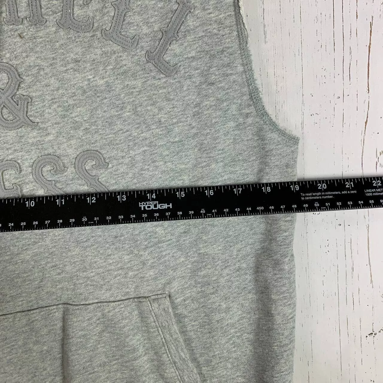 Mitchell & Ness Sweatshirts Mitchell & Ness Large Sleeveless Pullover Sweatshirt Women Gray