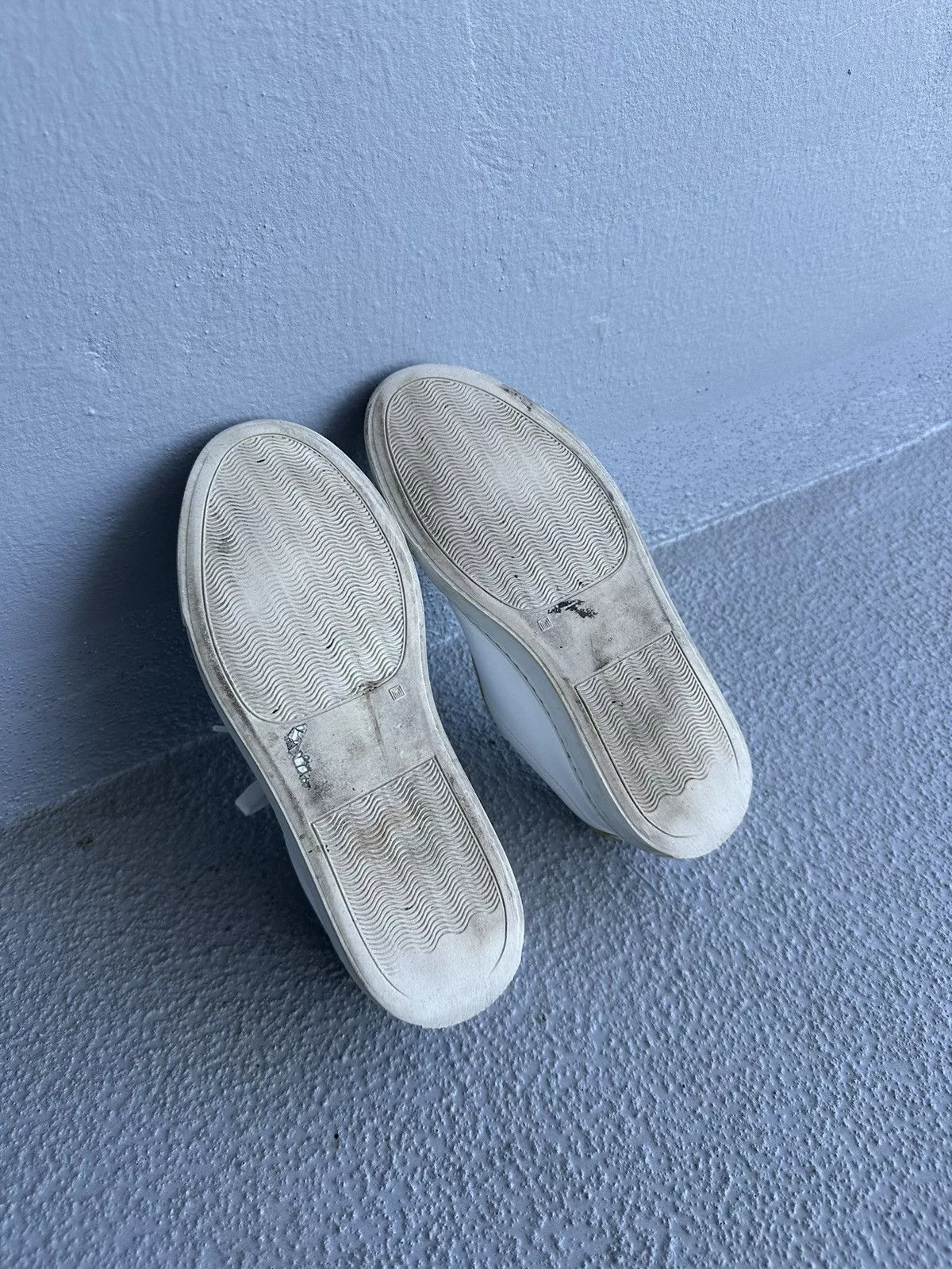 Common Projects Low Top Sneakers WOMAN BY COMMON PROJECTS EU35 White