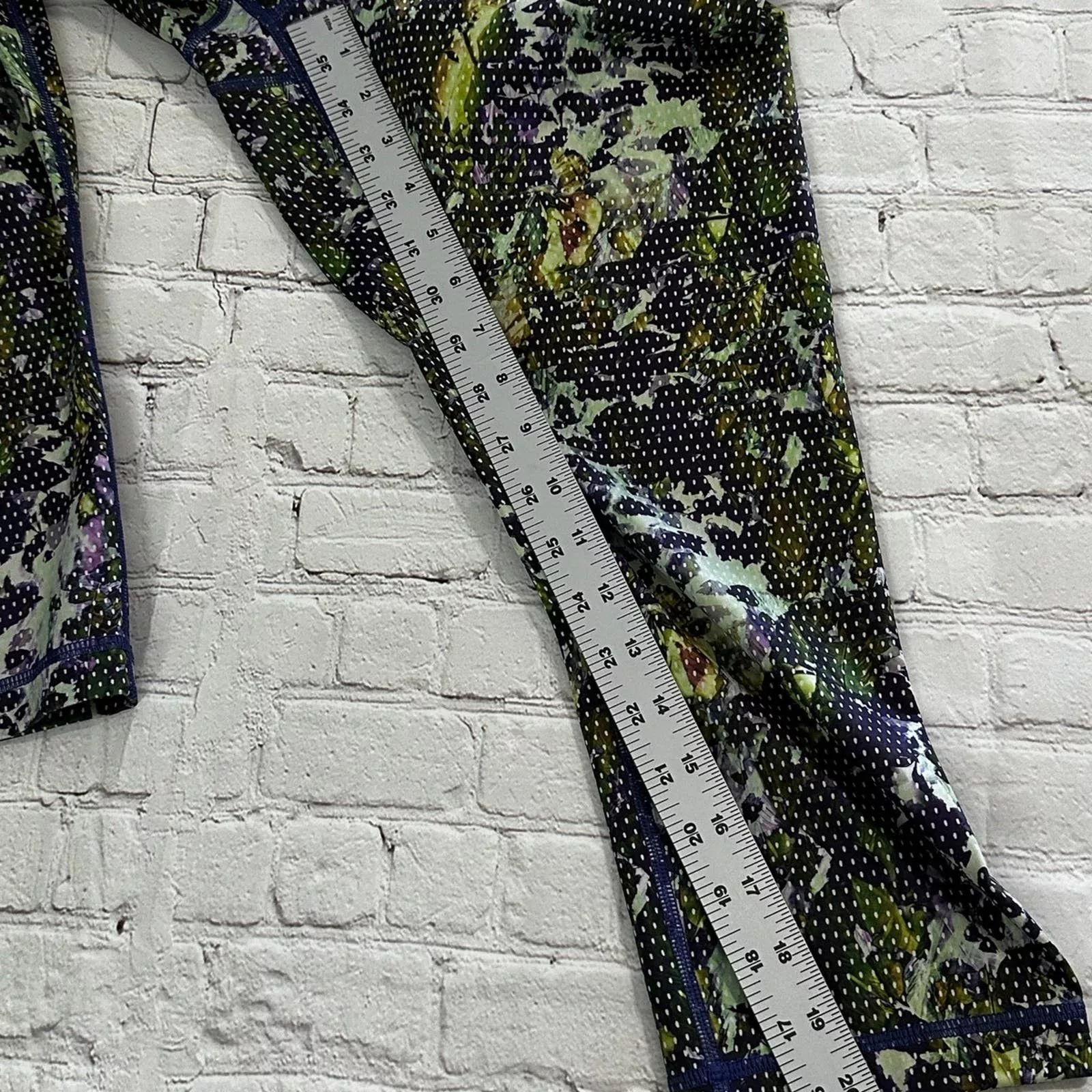 lululemon leggings size 8 Green