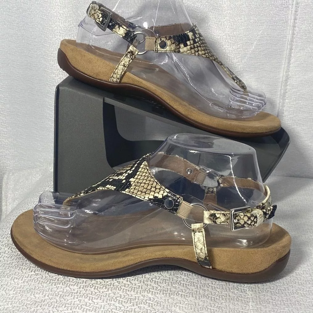 Vionic Sandals Vionic Snakeskin pattern Leather Thong Sandals womens sz 7 Gold