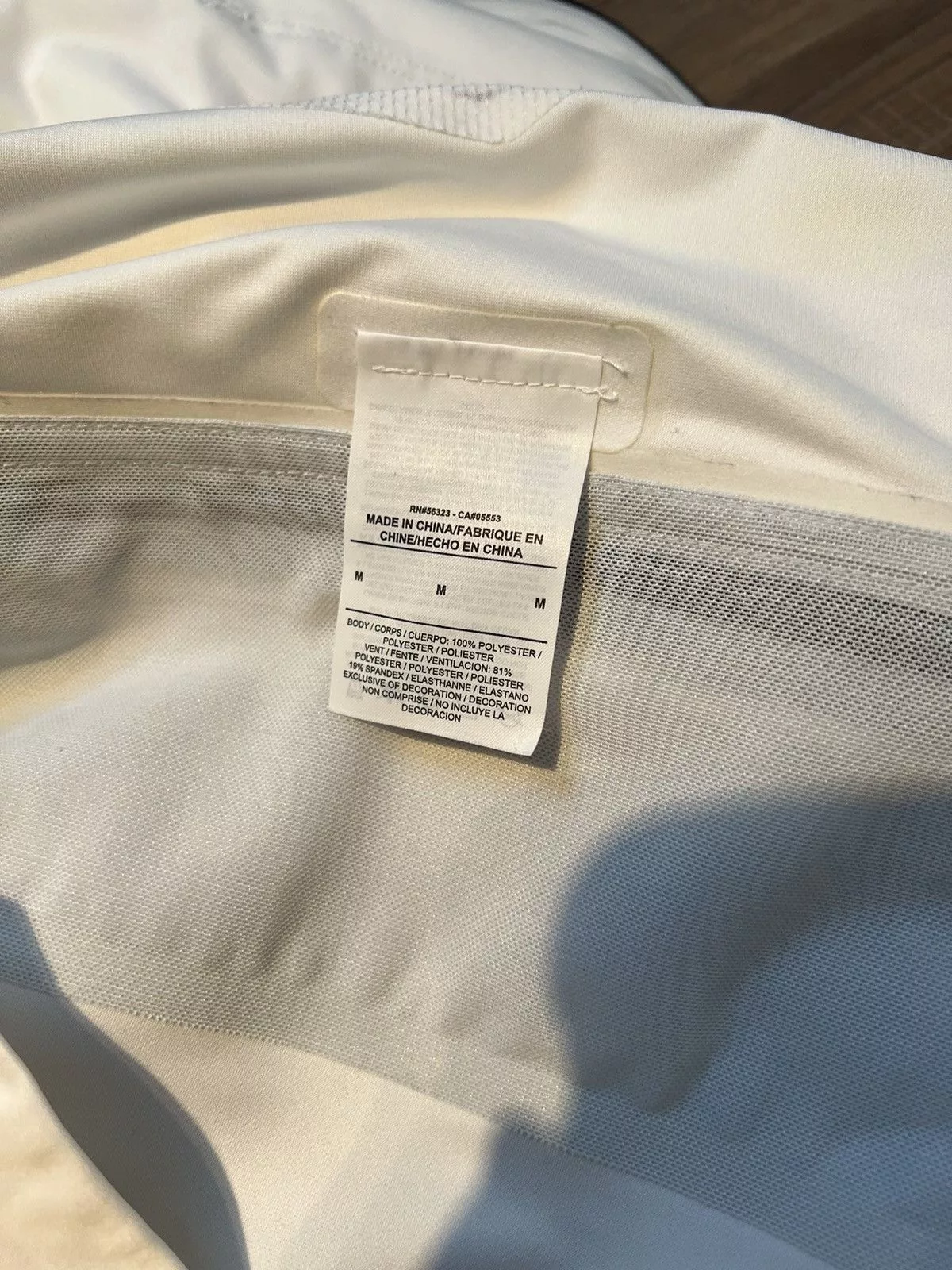 Nike Raincoats Nike Aeroshield Run Jacket With Hood Size Medium White