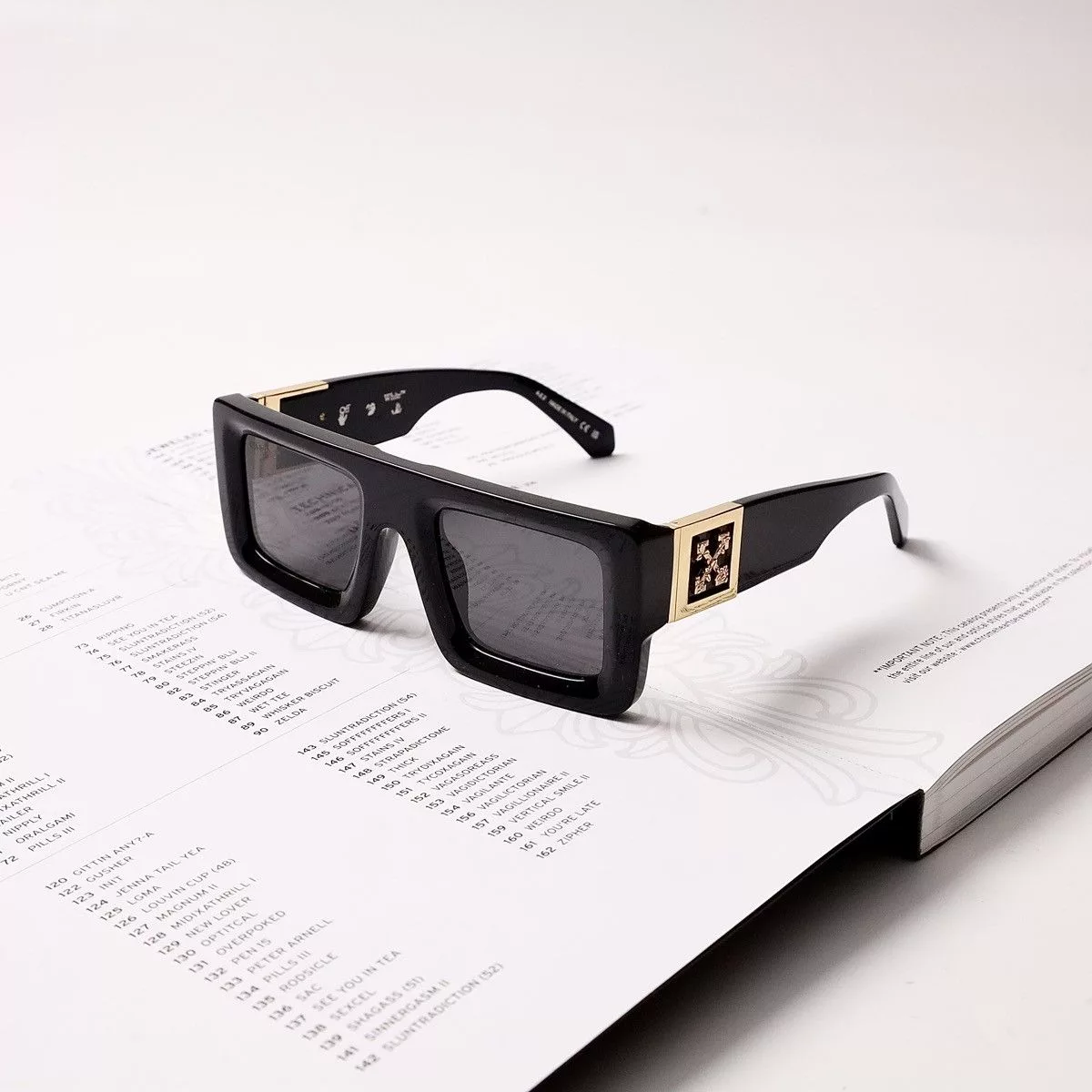 Off-White Sunglasses Off-White OFF WHITE LEONARDO SUNGLASSES Black