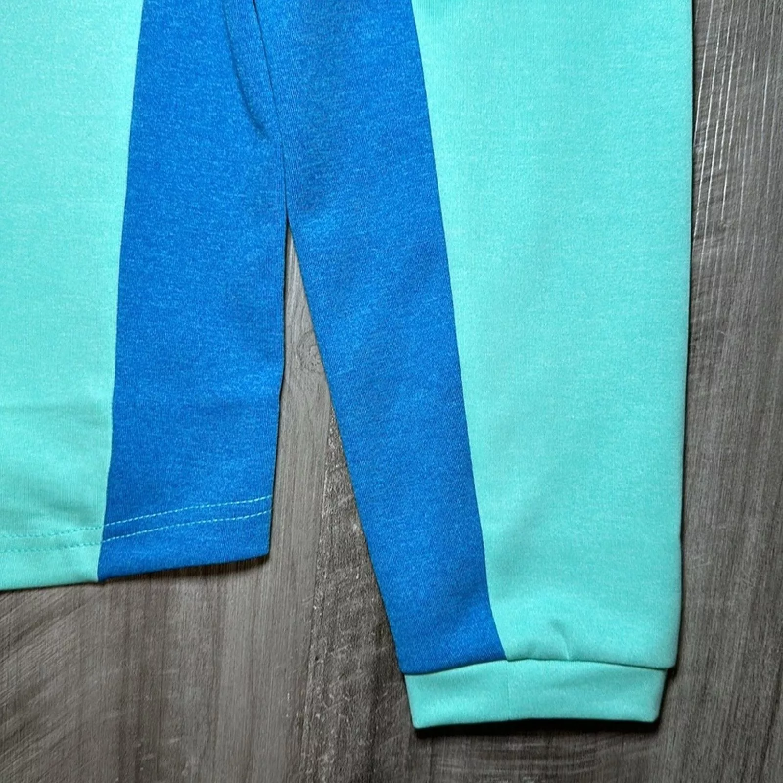 Other Sweatshirts Hoodies Other Holderness & Bourne Performance Tailored Fit Quarter Zip - M Green