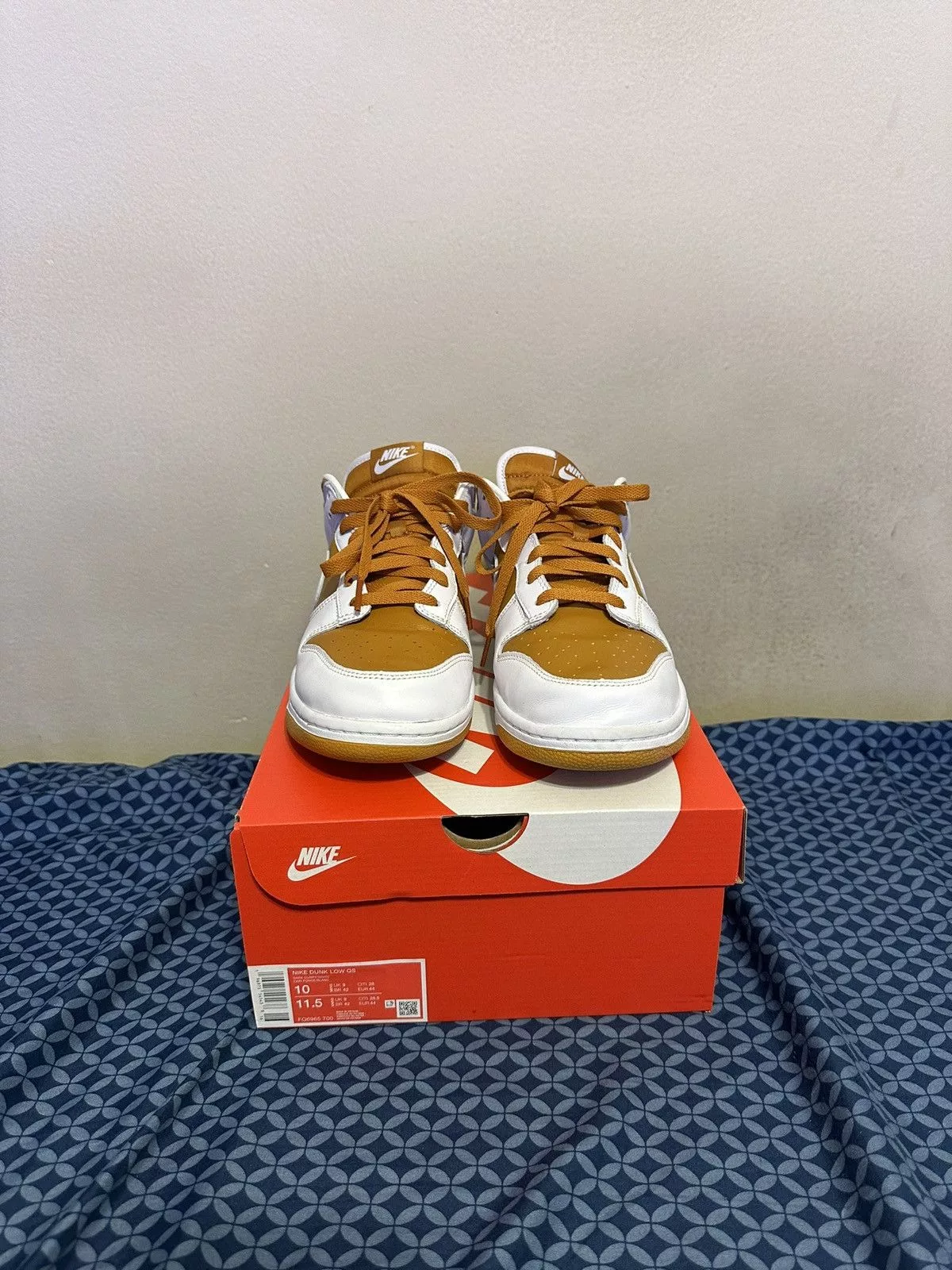 Nike Low Top Sneakers Nike Dunk Low Light Curry Brown