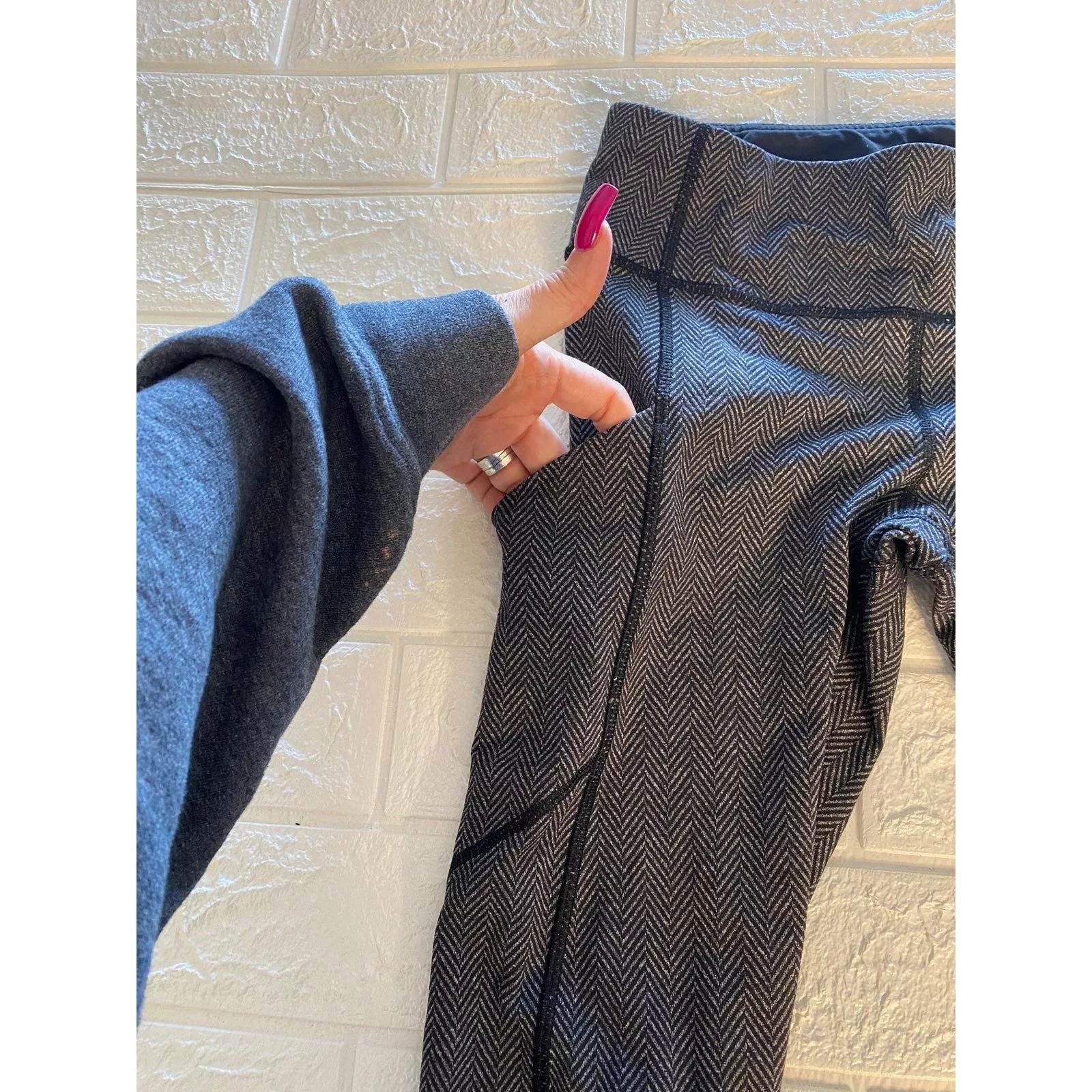 lululemon leggings size 4 Black