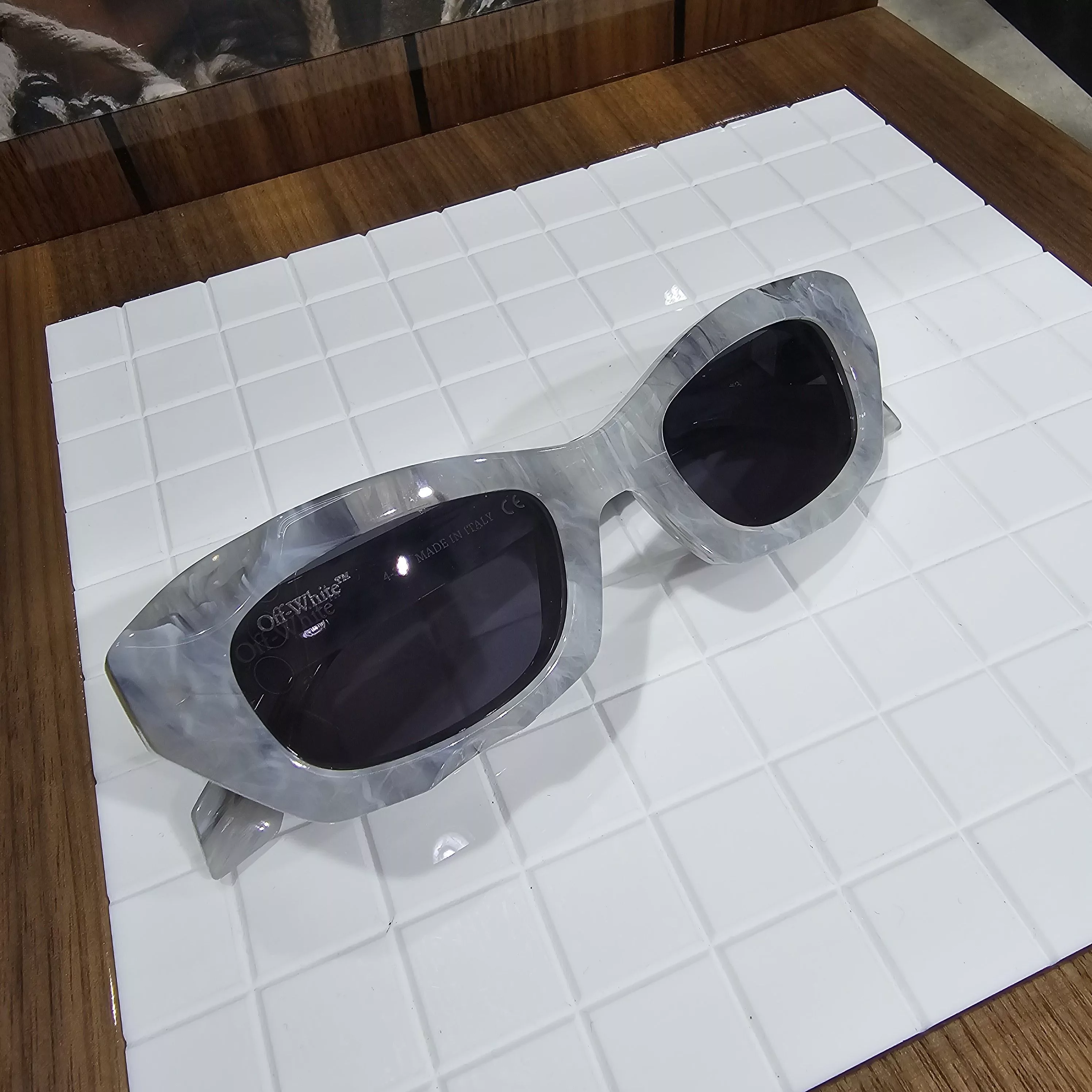 Off-White Sunglasses Off-White OFF WHITE Marble-effect Sunglasses Multi
