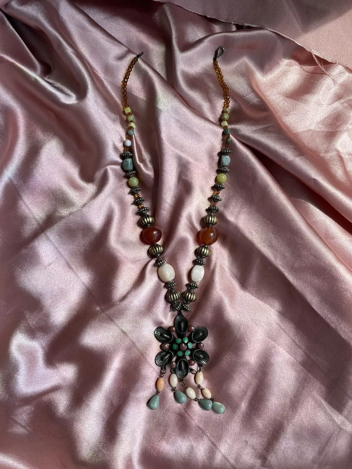 Vintage Necklaces Vintage necklace Brown
