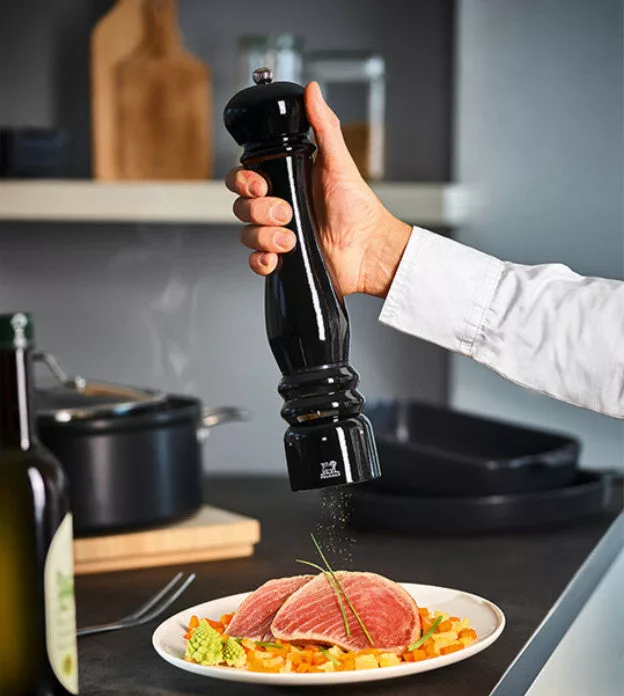 Paris Electrique u'Select Pepper Mill Black Lacquer