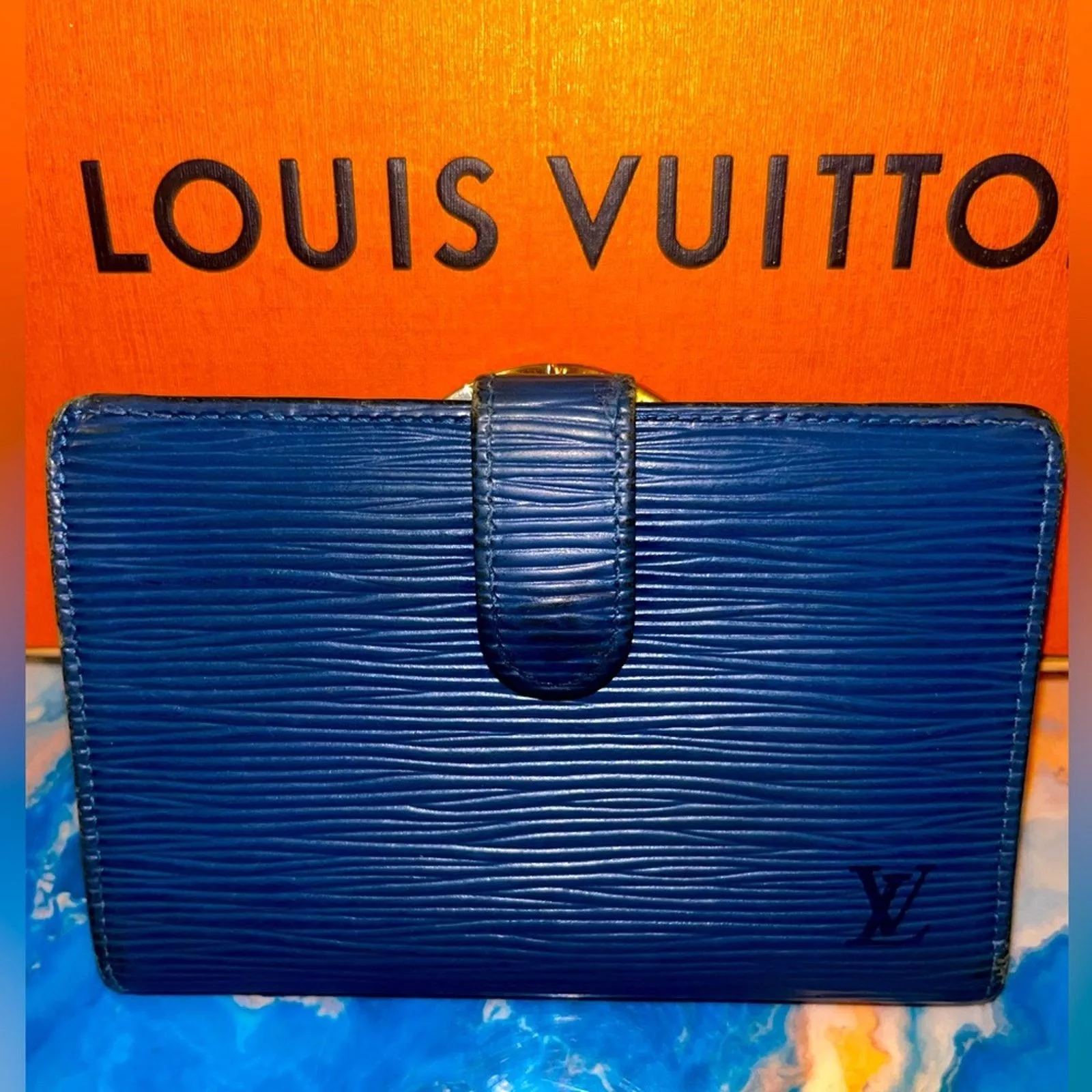 Louis Vuitton Wallets Louis Vuitton epi Blue kiss lock compact wallet, GUC.