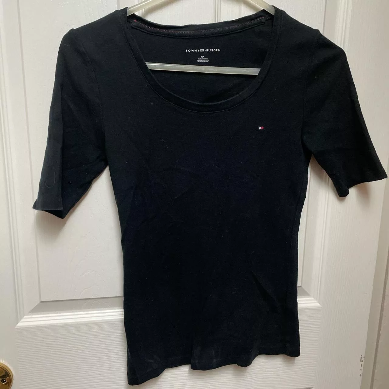 Tommy Hilfiger Short Sleeve T Shirts Black Tommy Hilfiger Women’s Mid-Length Sleeve Basic Top
