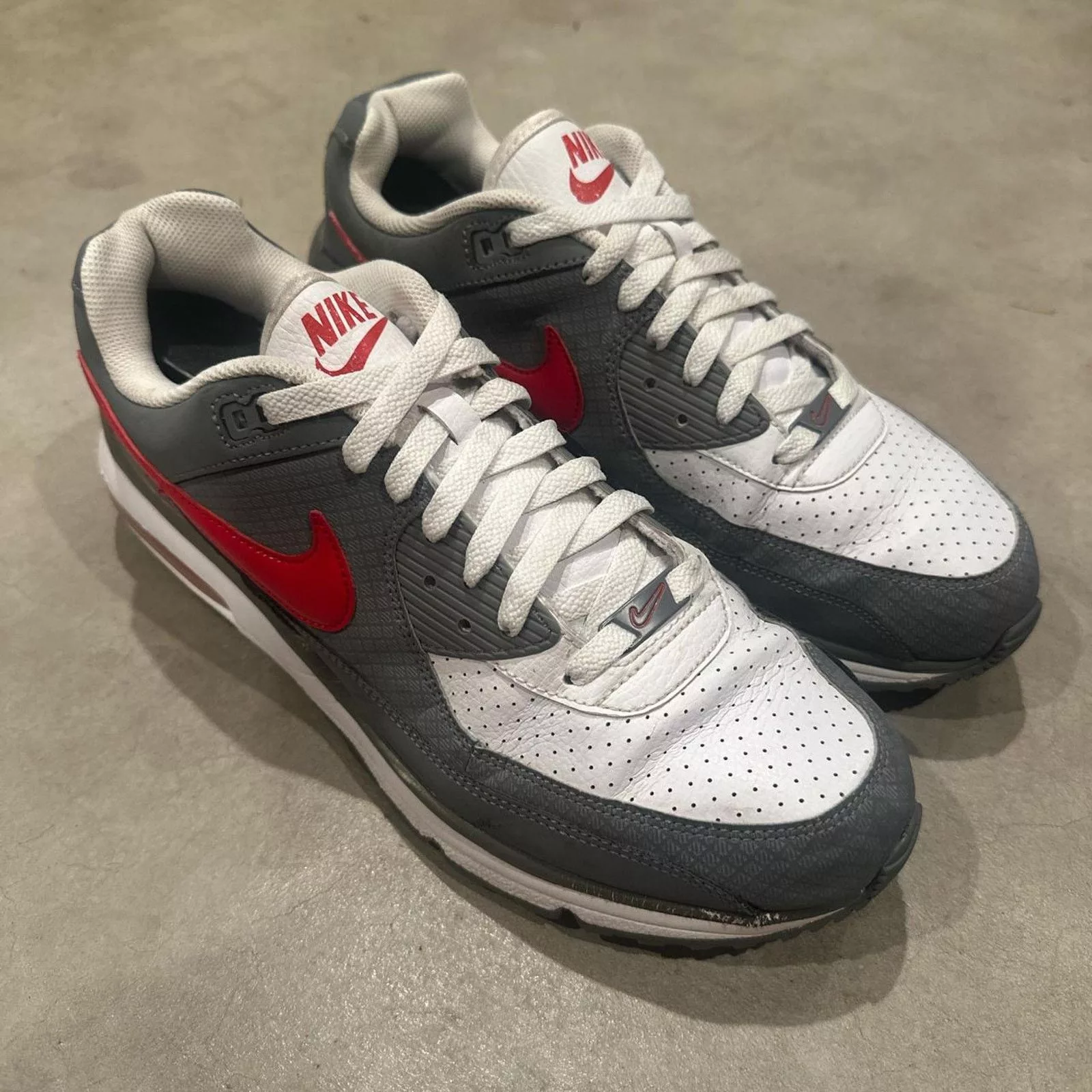 Nike Low Top Sneakers Nike Air Max Wright Cool Grey Red Size 12 687974-102 Gray