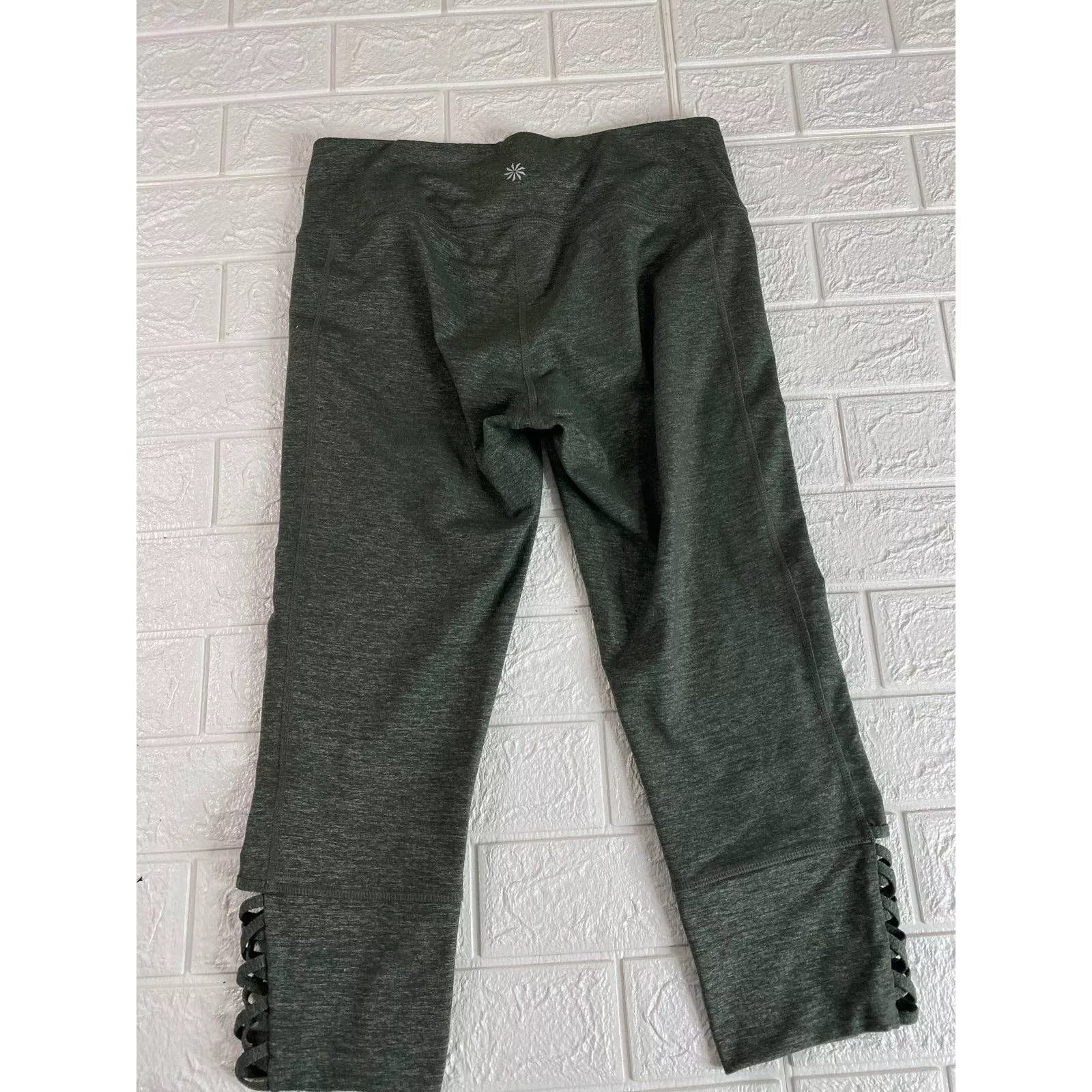 Athleta leggings size medium Green