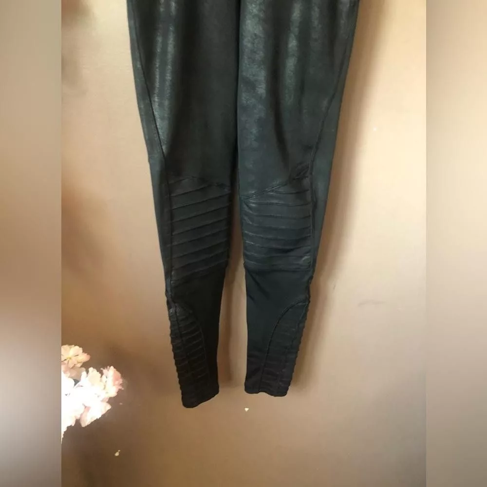 Other Leggings Other Compression Leggings by Human performance engineering pants Black