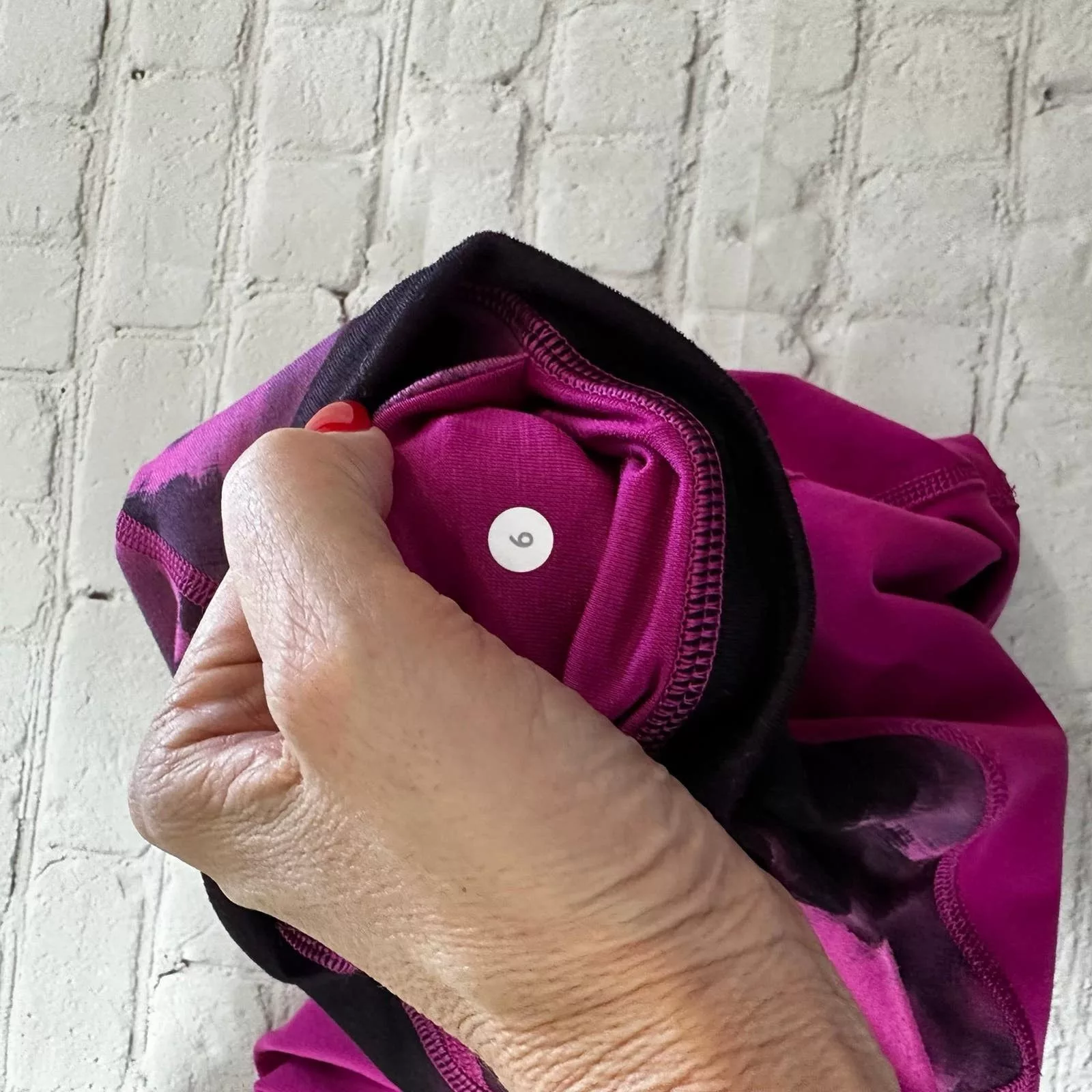 Reversible Lululemon Leggings size 6 Pink
