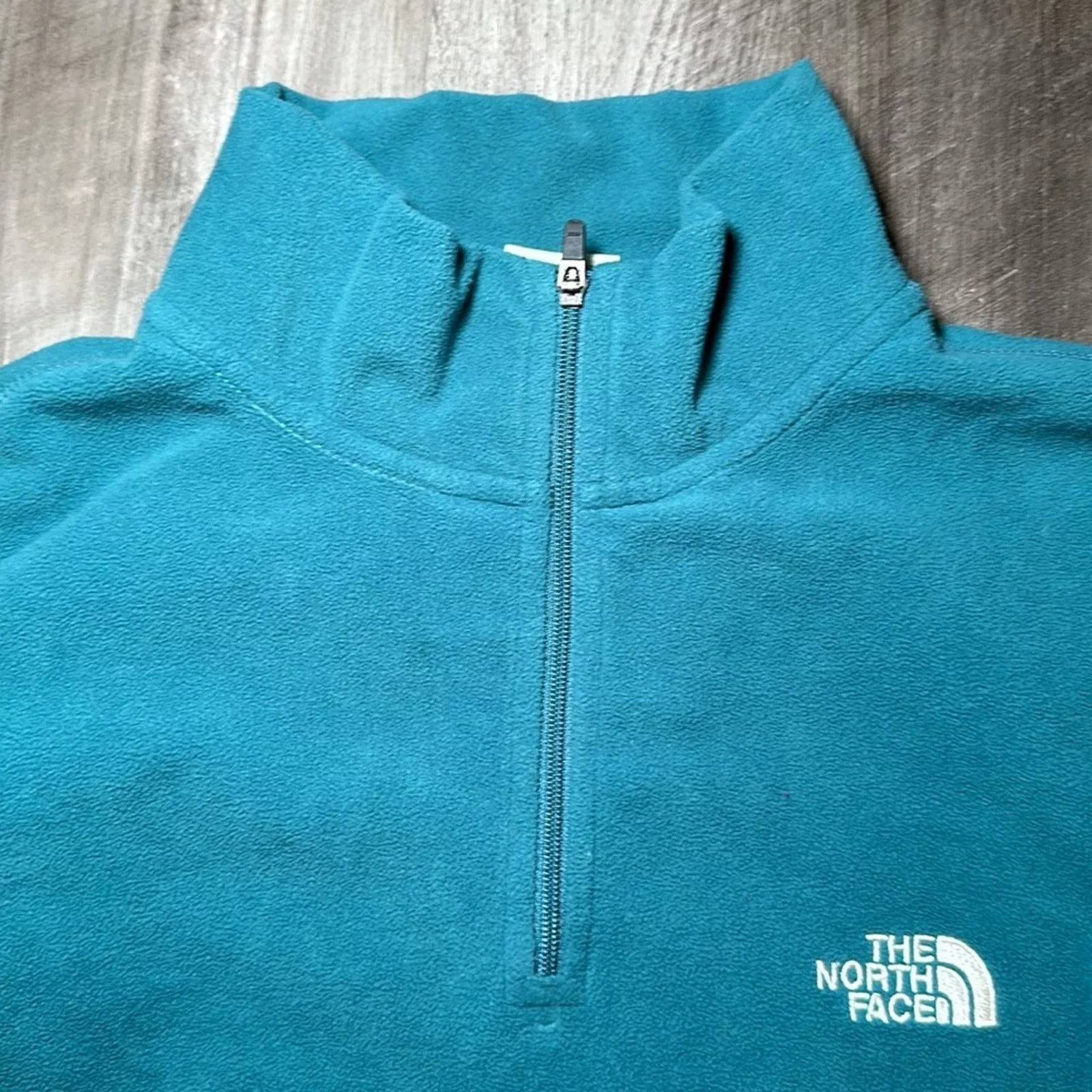 The North Face Sweatshirts The North Face TKA 100 Quarter Zip Pullover - Medium Green