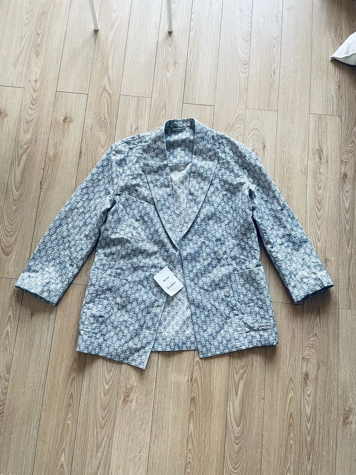 Acne Studios Button Ups Acne Studios, Floral jacquard double breasted blazer White