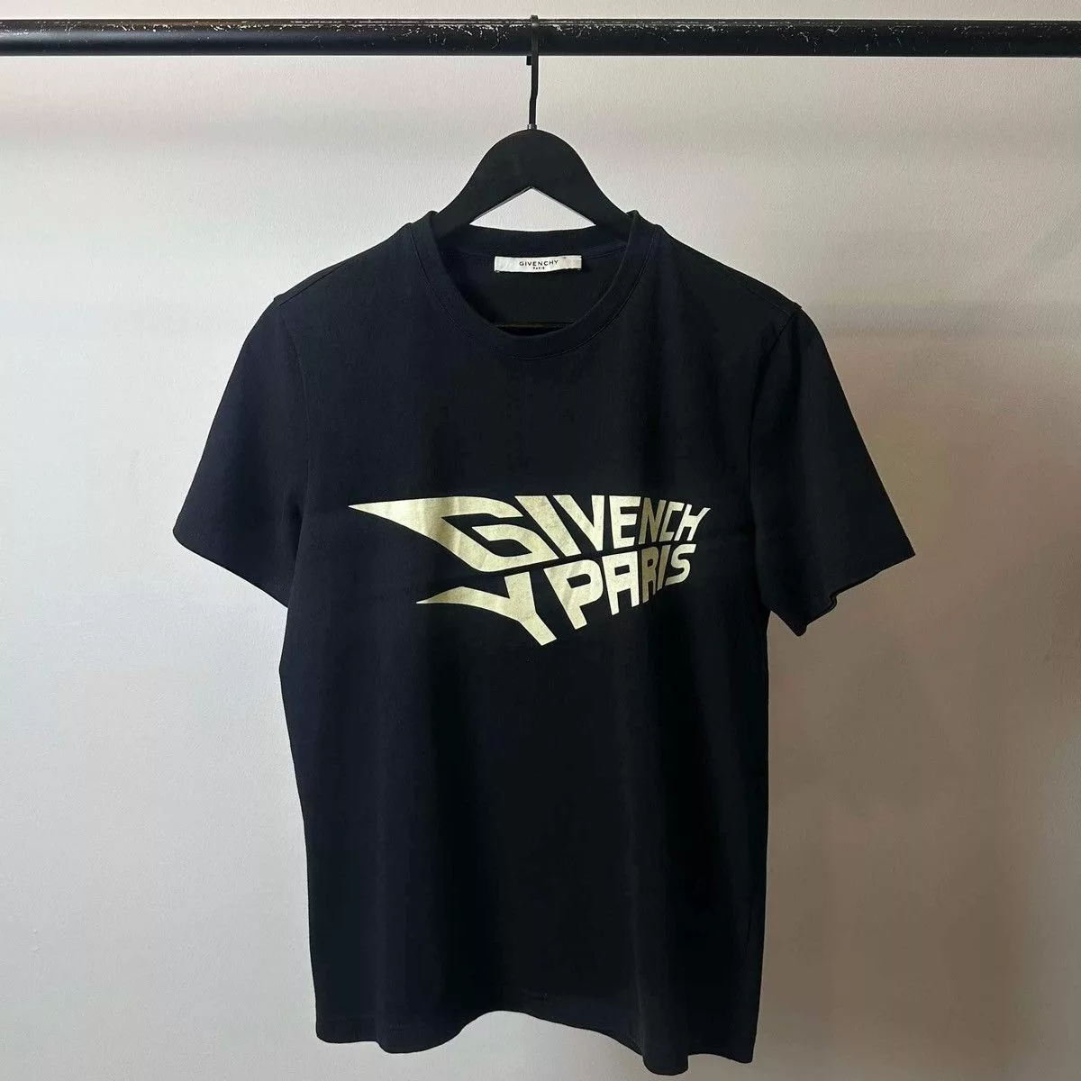 Givenchy Short Sleeve T Shirts GIVENCHY LOGO T SHIRT Black Luxury