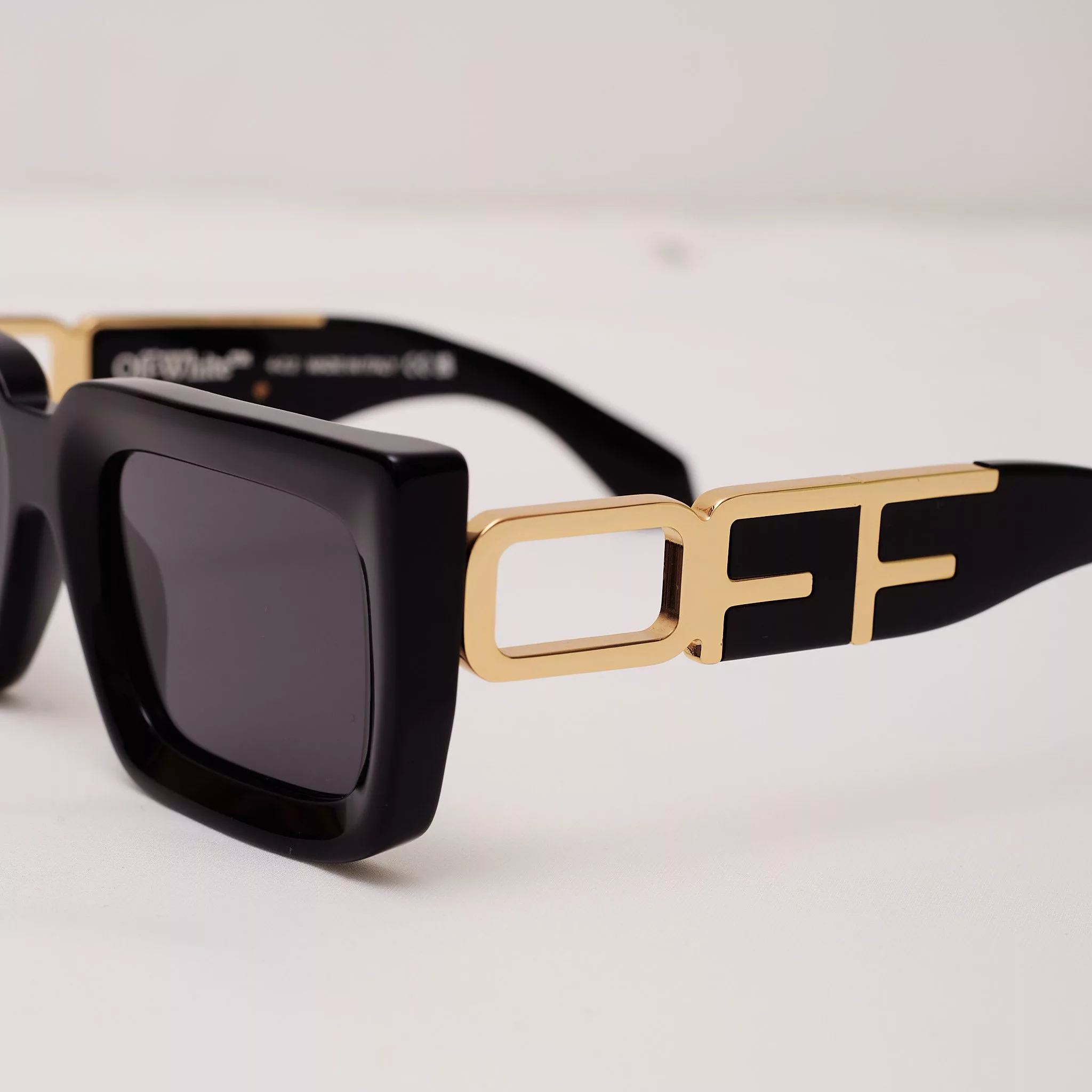 Off-White Sunglasses Off-White OFF WHITE Boston Rectangular Frame Sunglasses BLACK