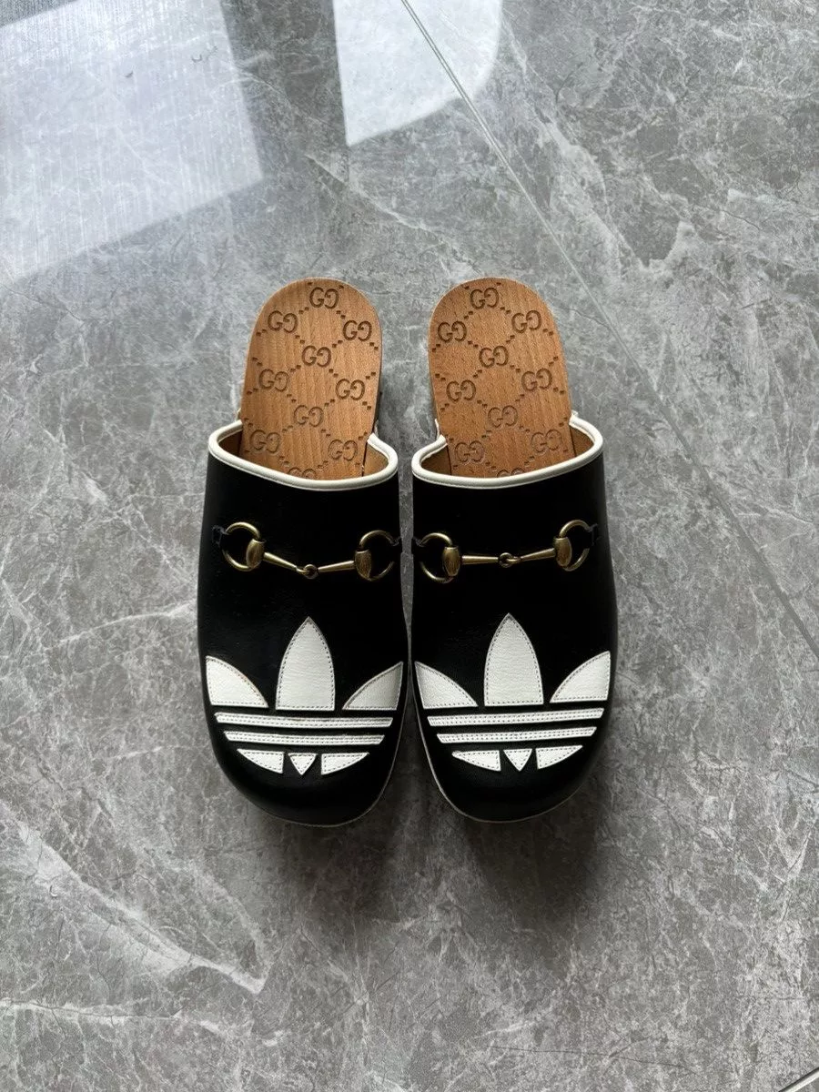 Gucci Slip Ons Gucci clog Black