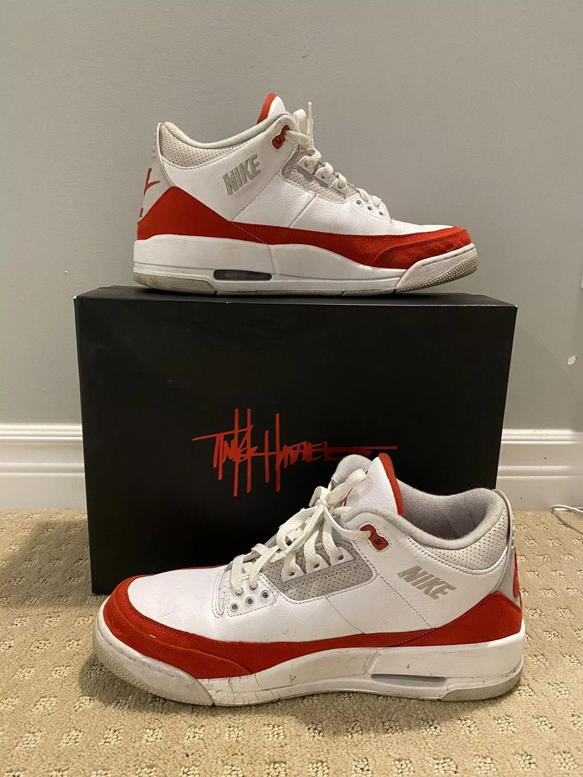 Jordan Brand Hi Top Sneakers Jordan Brand Nike Air Jordan x Tinker Hadfield Retro 3 Red & White