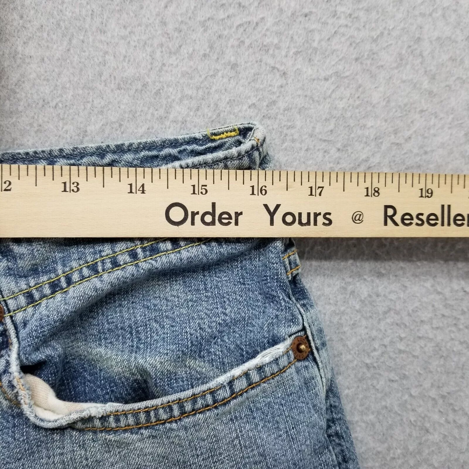 VINTAGE Lucky Brand Jeans Womens 32x22 Blue Denim Straight
