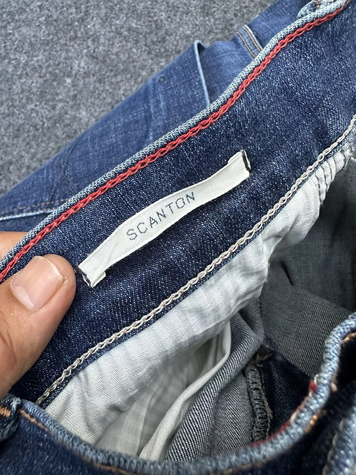 Tommy Hilfiger Denim Tommy Hilfiger Scanton Stretchable Denim Size 34 D13 Blue Streetwear