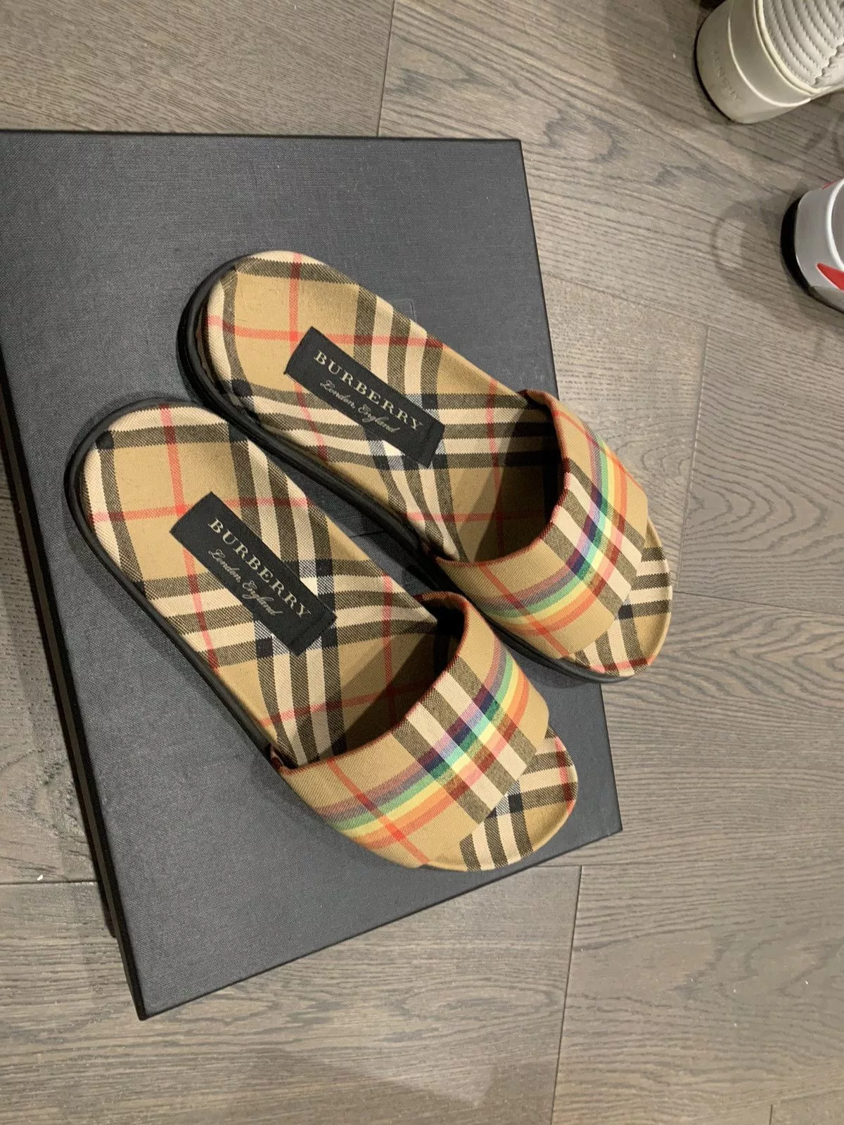 Burberry Sandals Burberry slipper rinbow color Brown